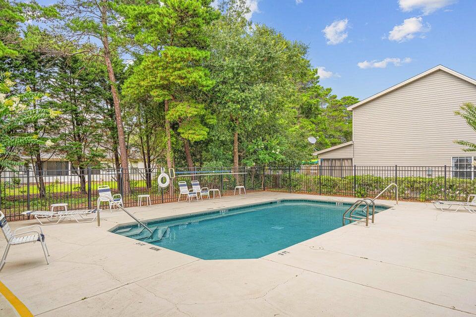 ESCADA - Residential Lease