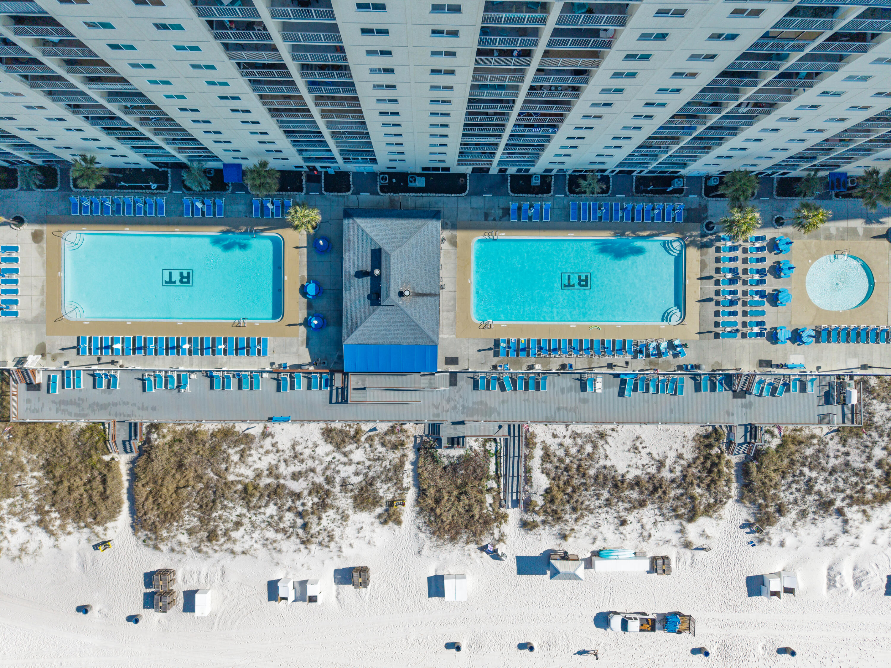 REGENCY TOWERS - Residential