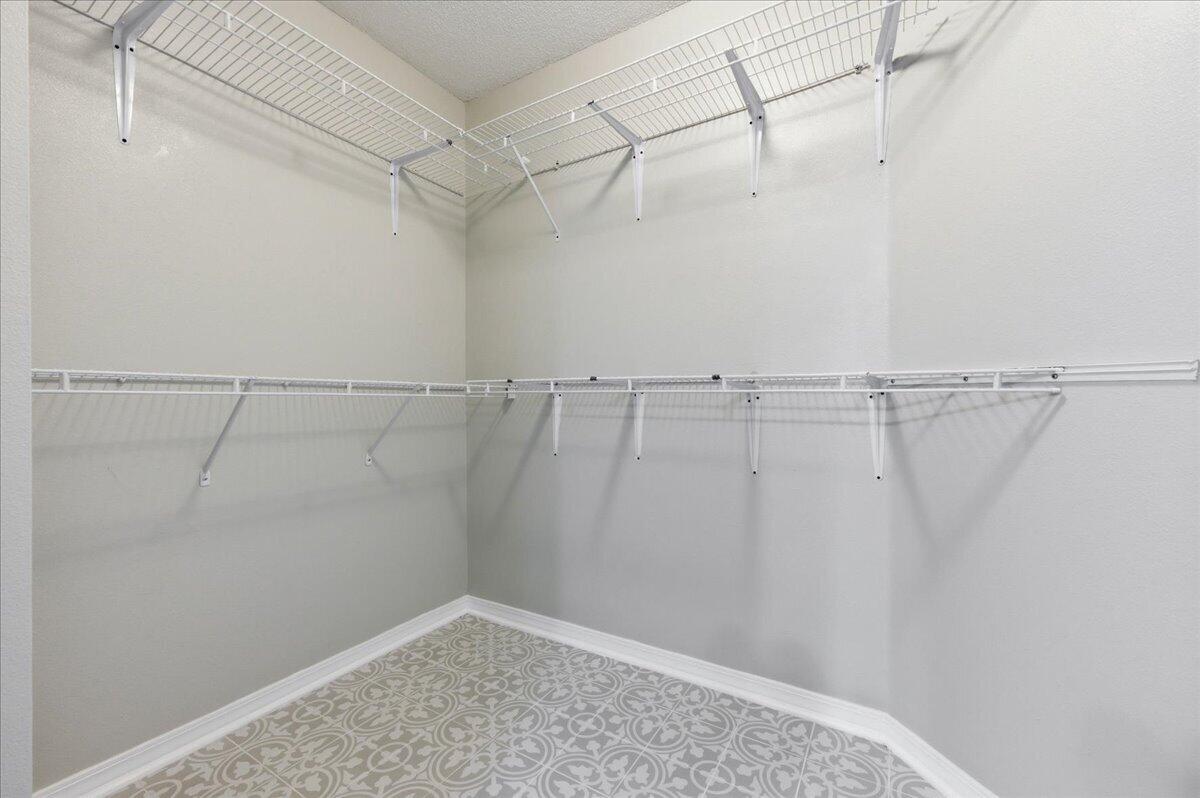 ALICIA PLACE - Residential