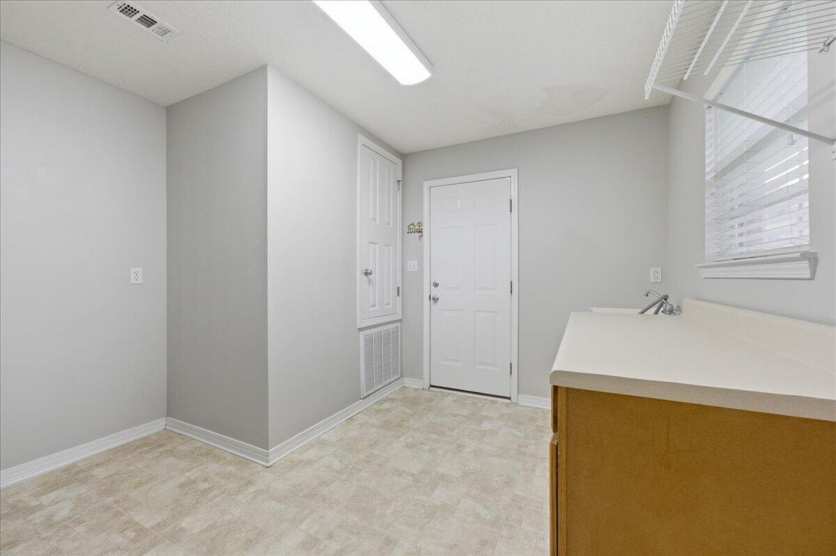 ALICIA PLACE - Residential