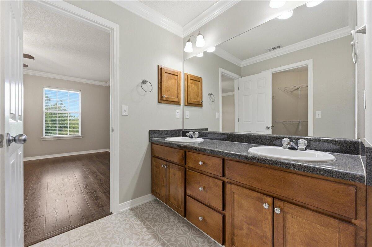 ALICIA PLACE - Residential