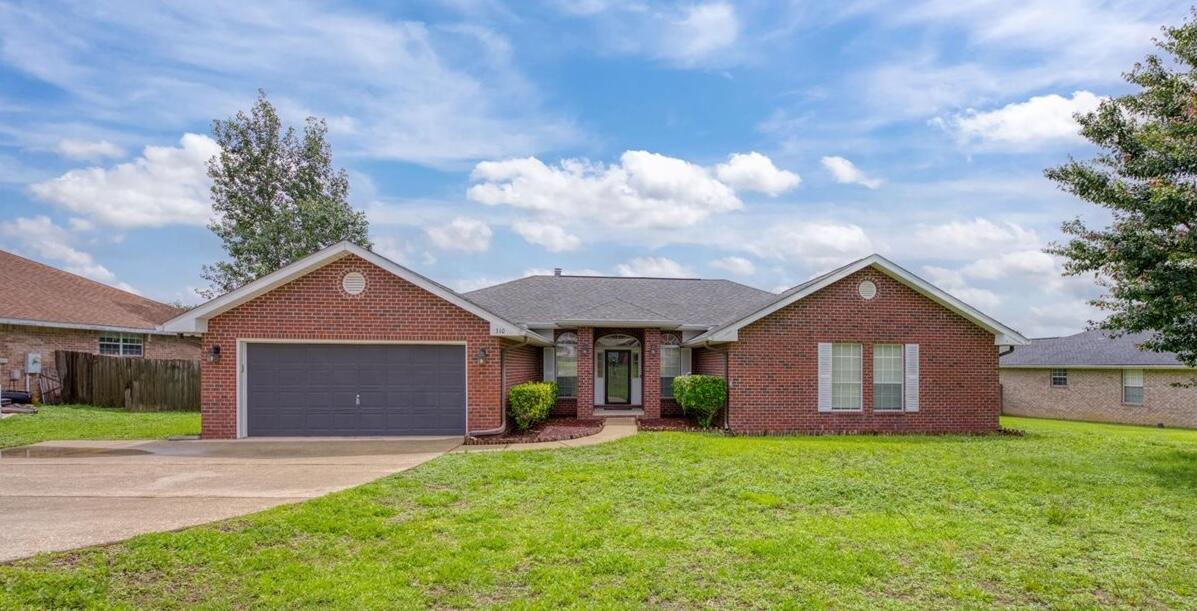 ALICIA PLACE - Residential