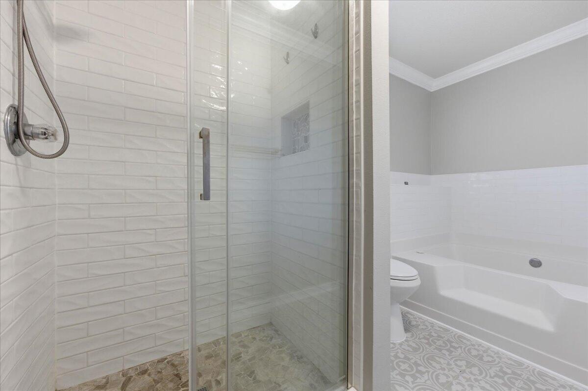 ALICIA PLACE - Residential