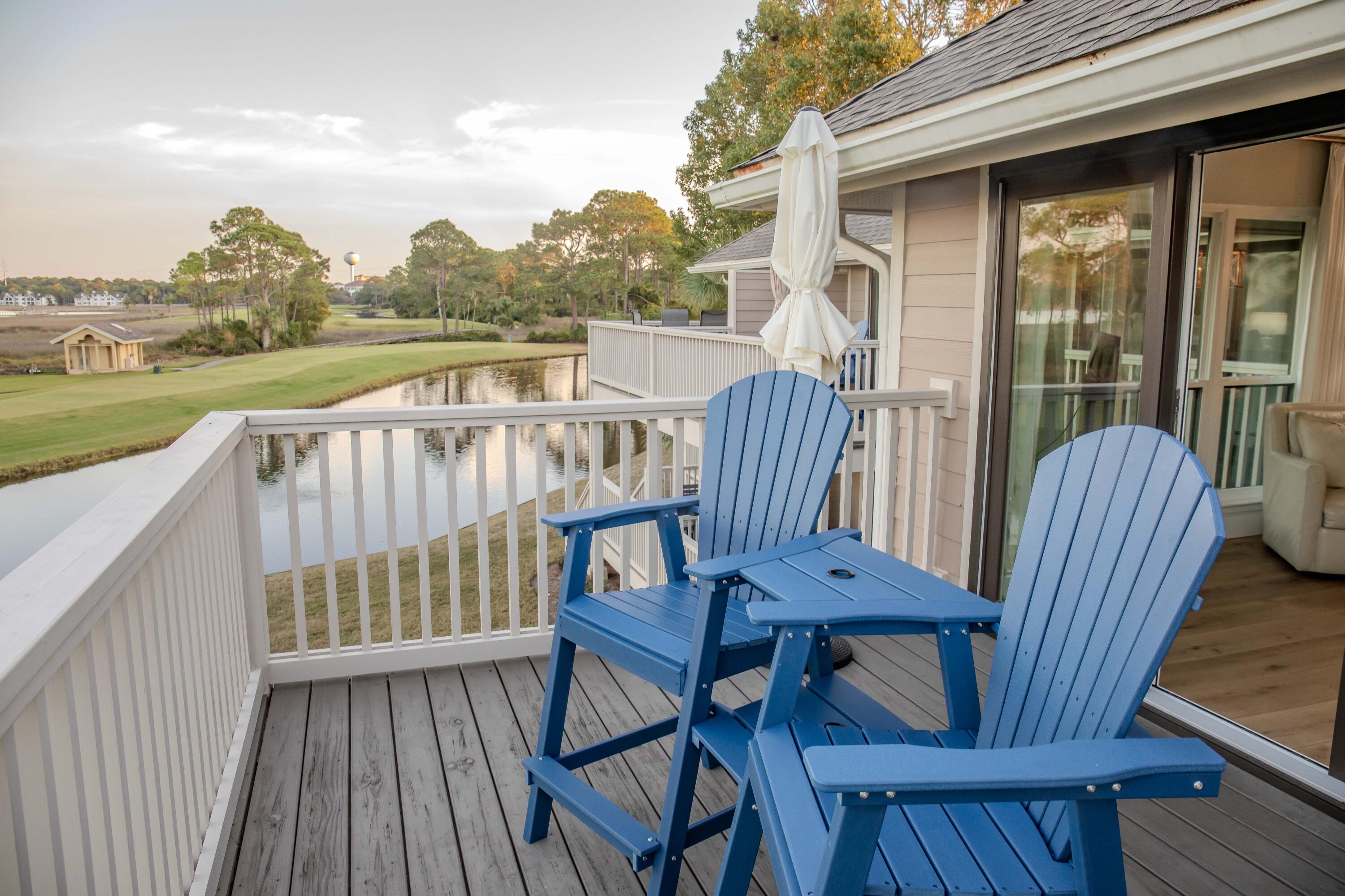 HARBOUR POINT CONDO - Residential