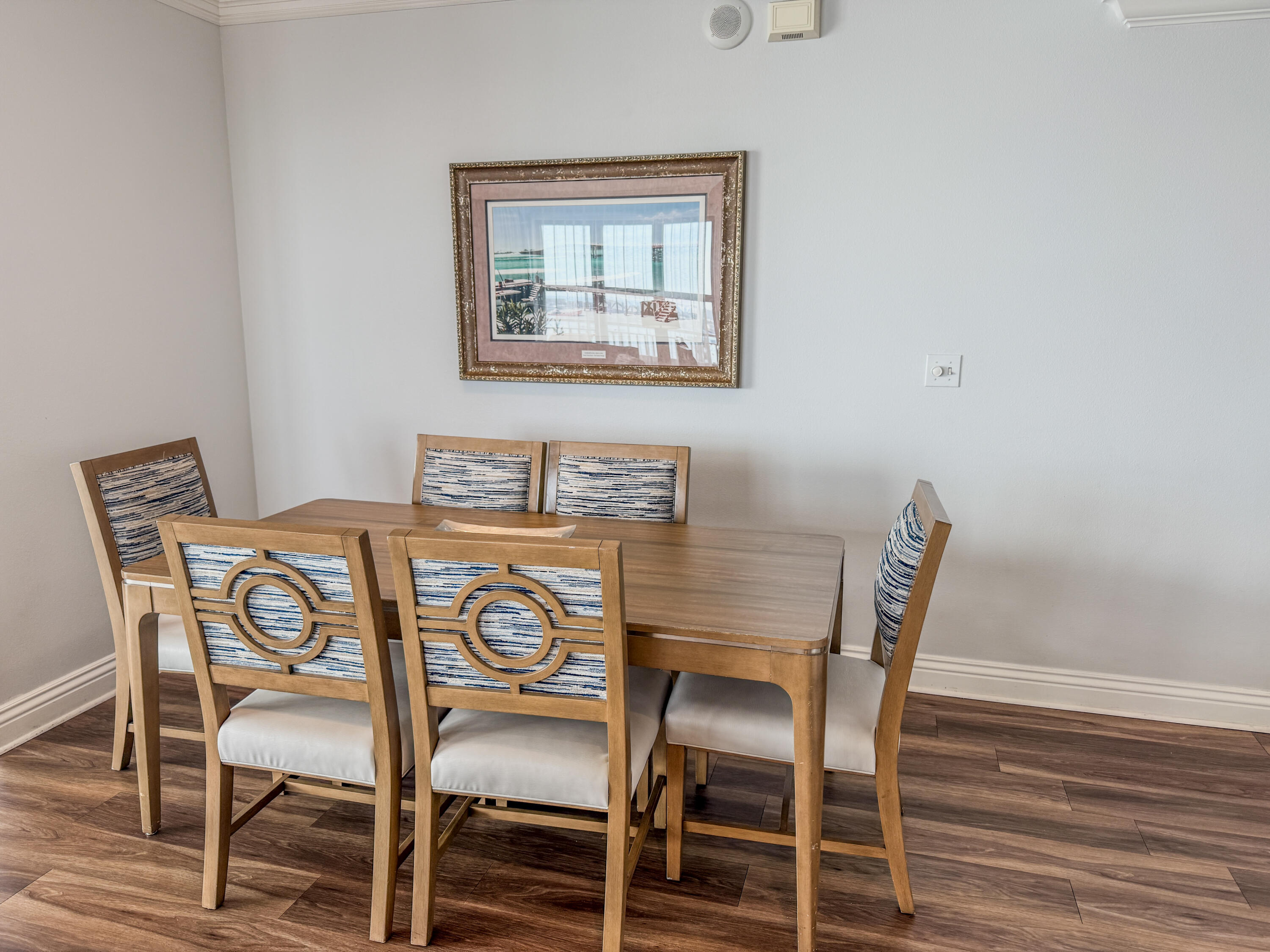 EMERALD GRANDE - Residential