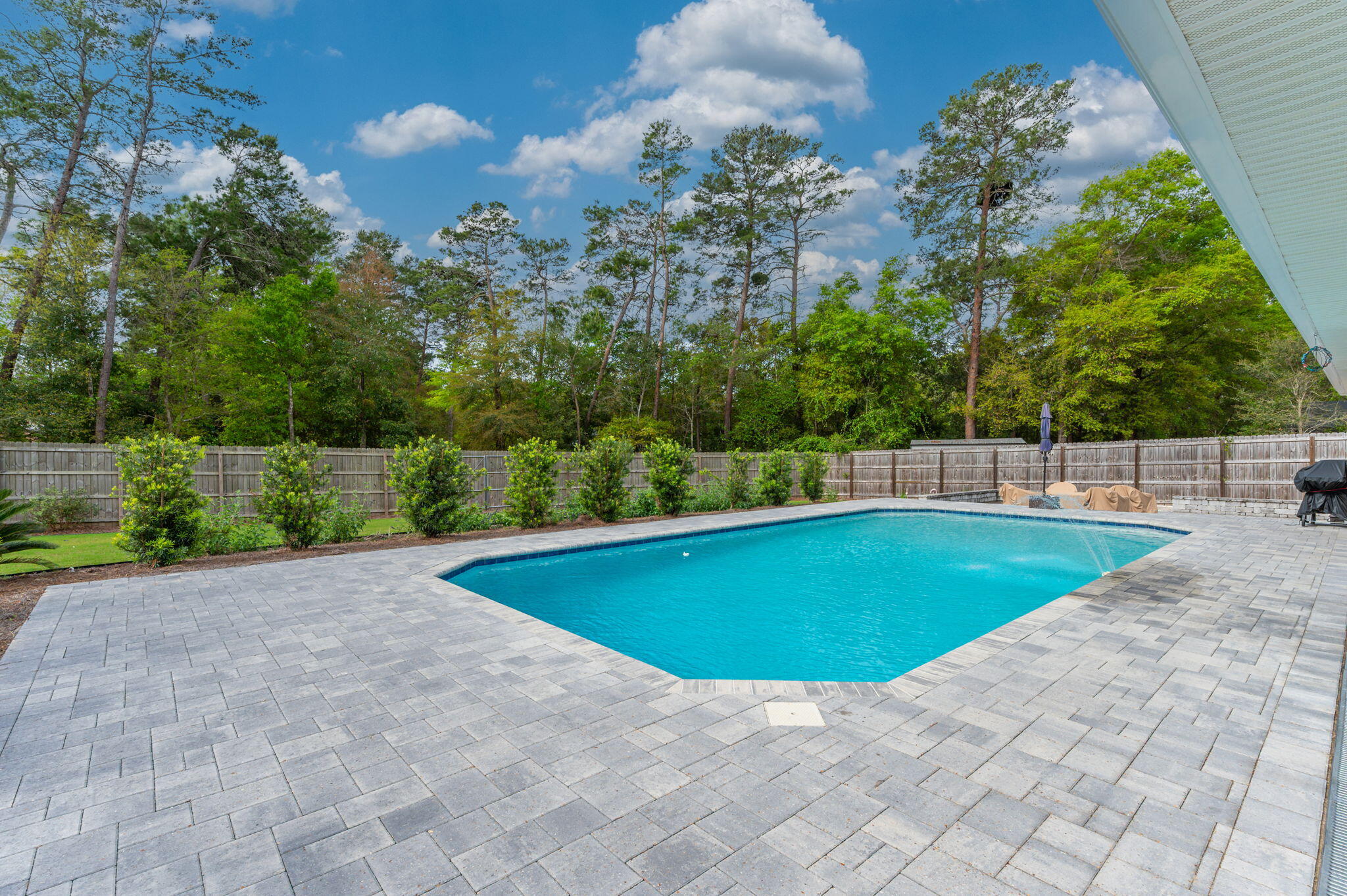 ROCKY BAYOU ESTATES 10B - Residential