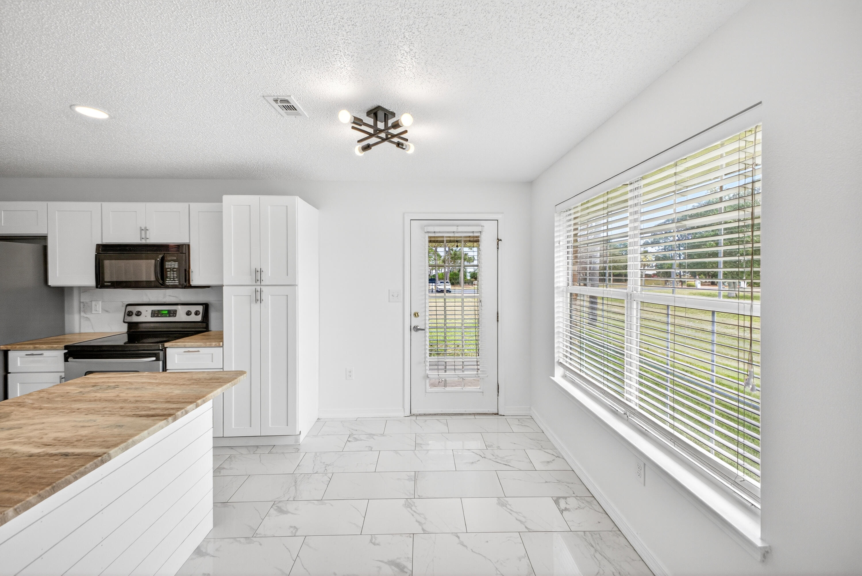 BAYSIDE - Residential