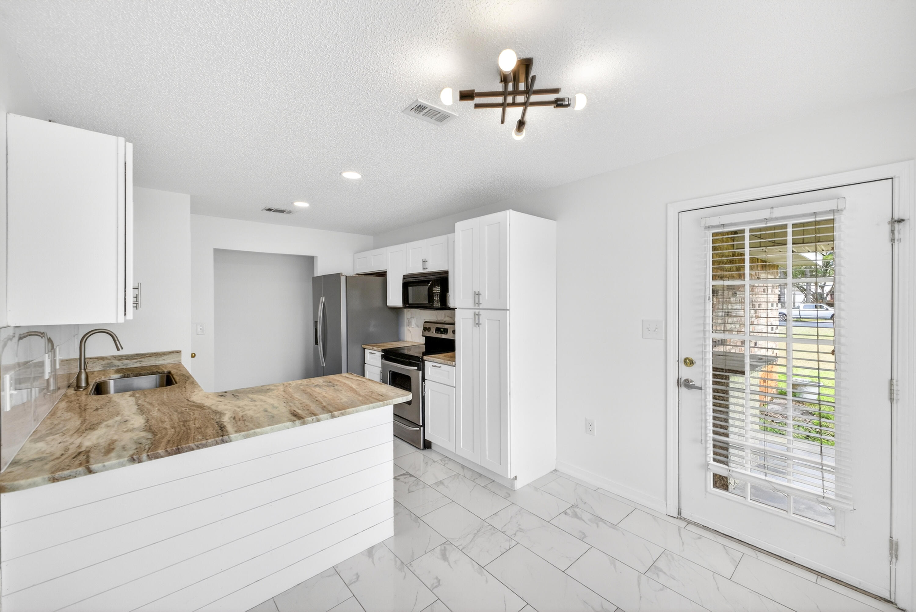 BAYSIDE - Residential