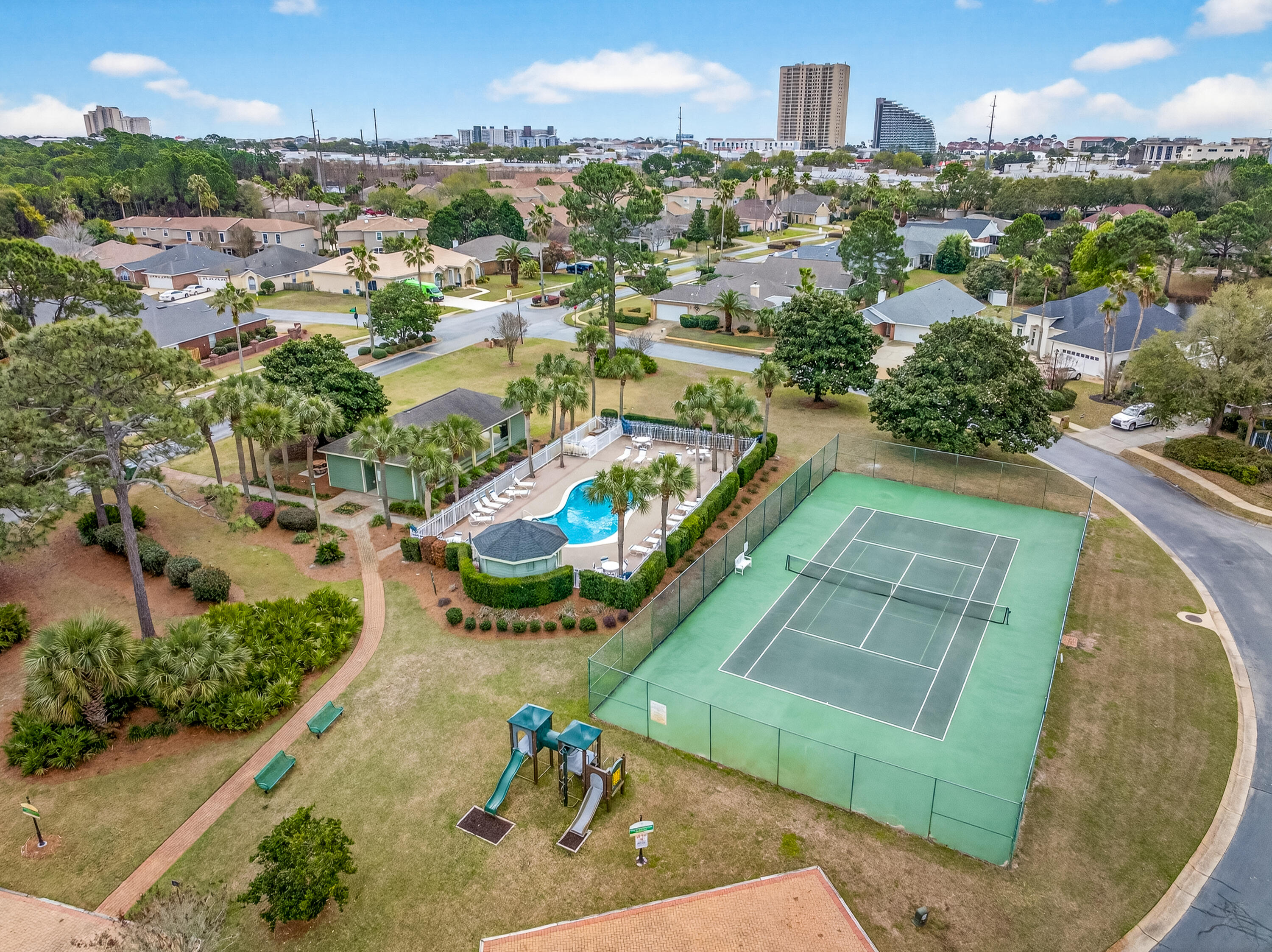 BAYSIDE - Residential