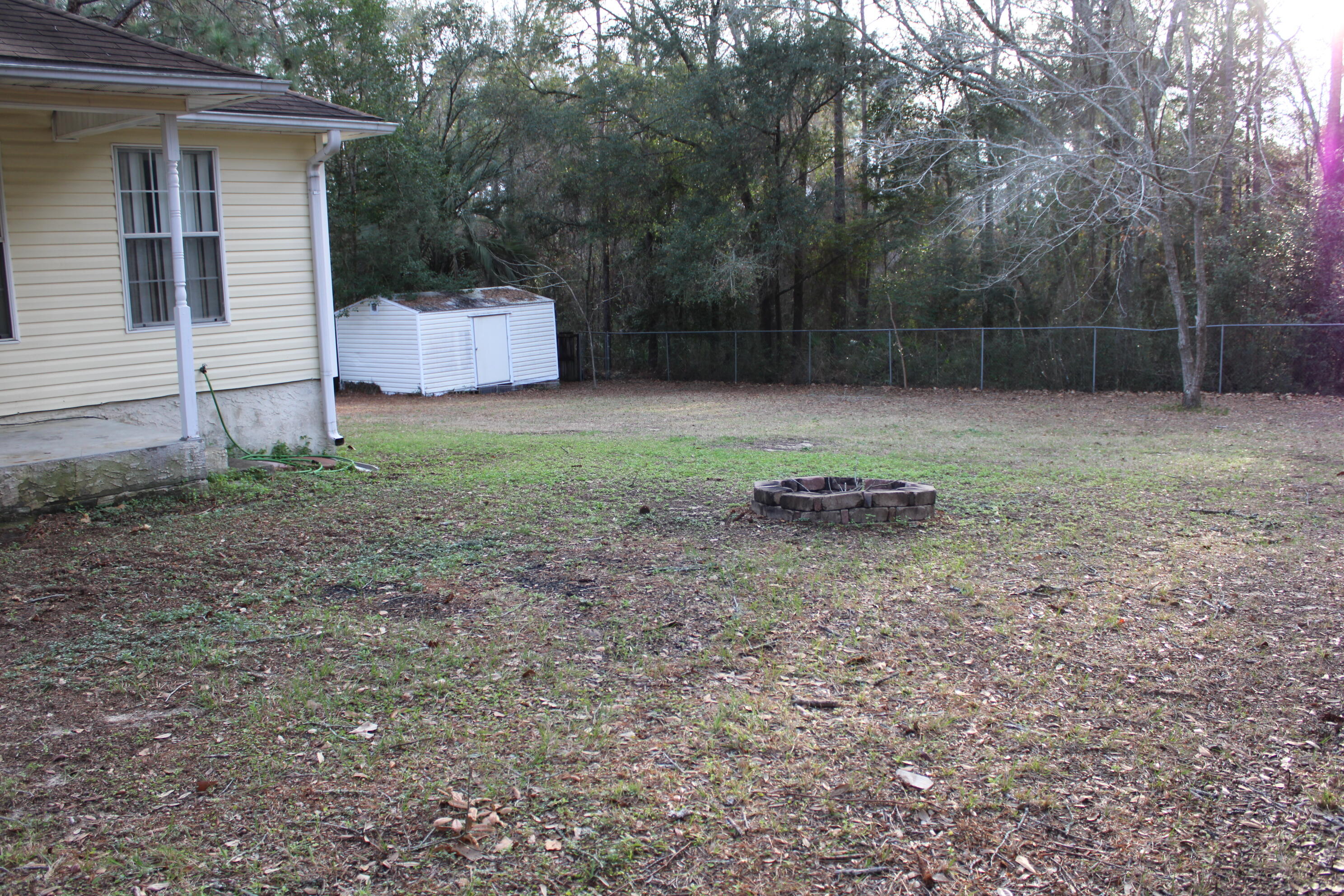 COUNTRYVIEW ESTATES - Residential Lease