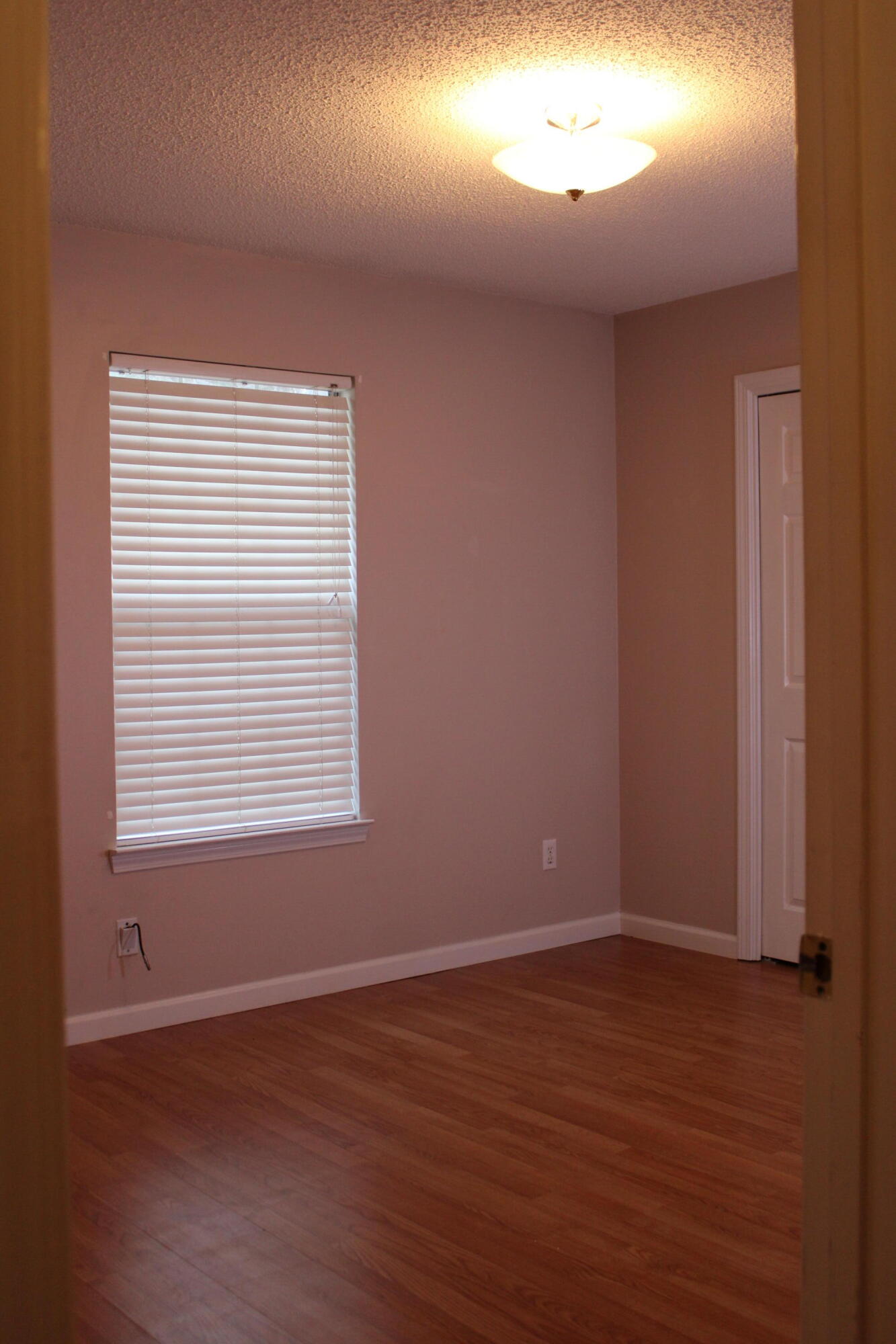 COUNTRYVIEW ESTATES - Residential Lease