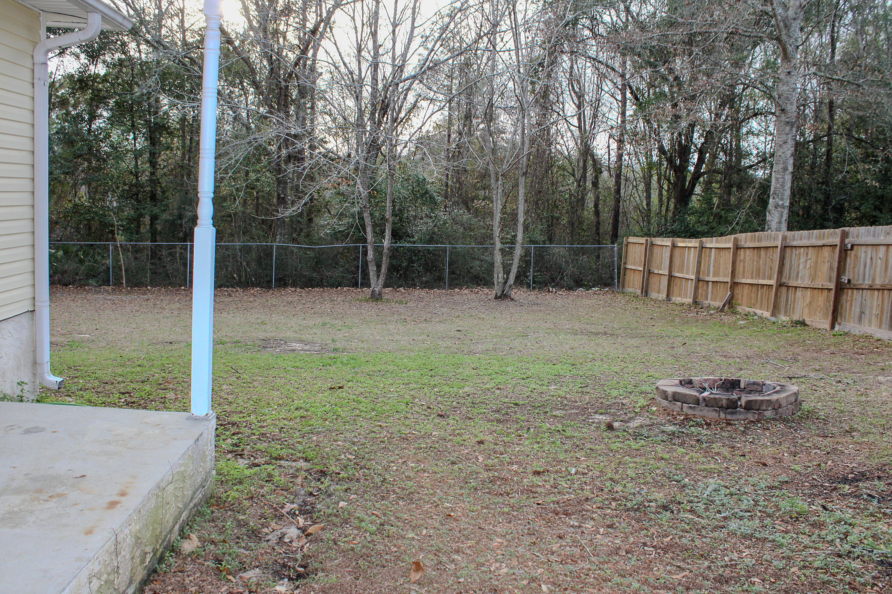 COUNTRYVIEW ESTATES - Residential Lease