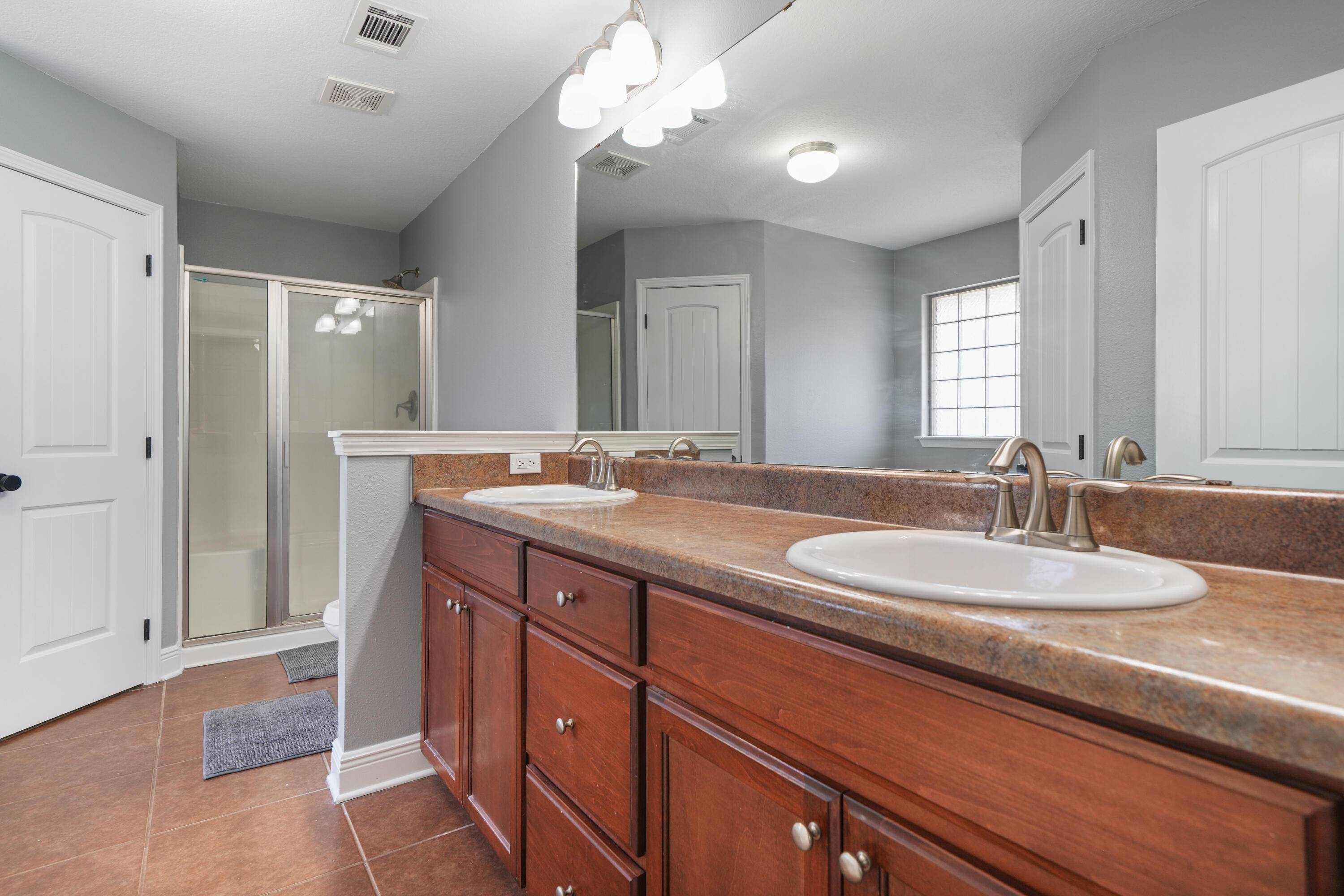 SILVER CREEK ESTATES - Residential