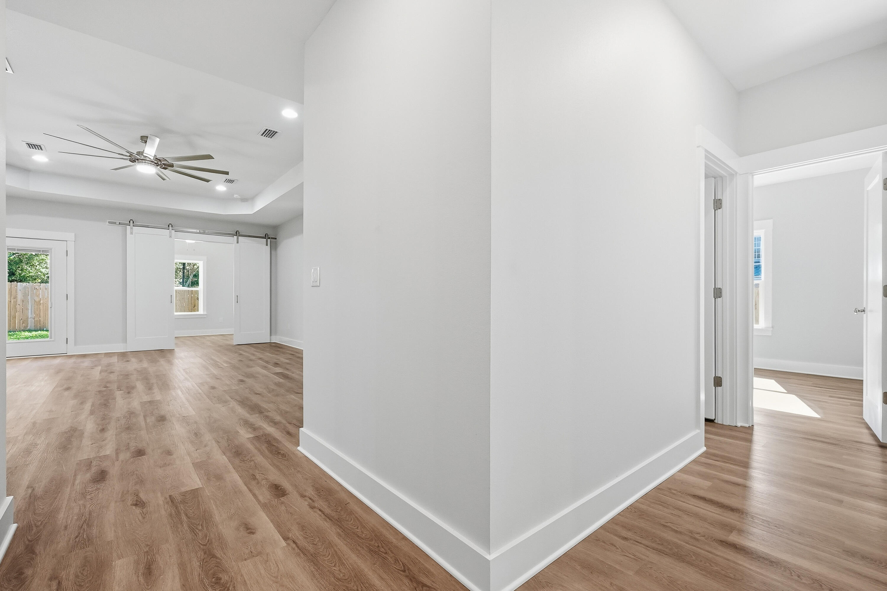 BEG NE COR OF SE1/4 W 1328.7 FT N 110 FT E 4 FT - Residential