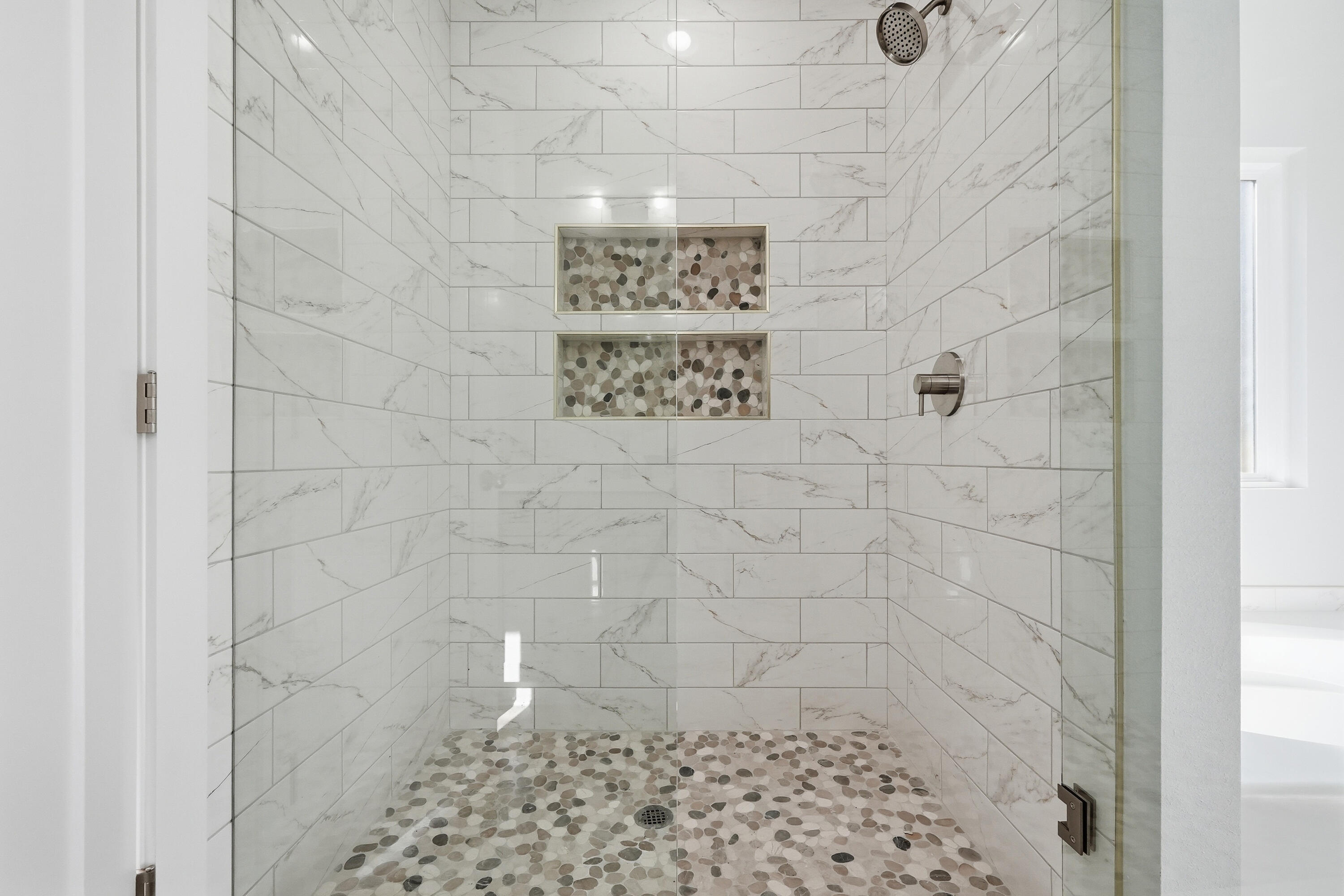 BEG NE COR OF SE1/4 W 1328.7 FT N 110 FT E 4 FT - Residential