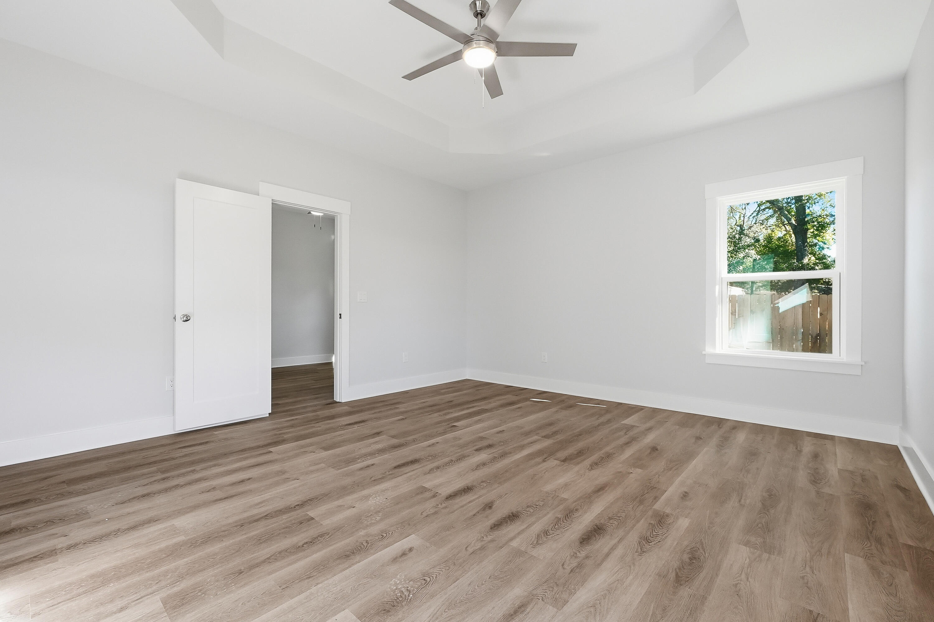 BEG NE COR OF SE1/4 W 1328.7 FT N 110 FT E 4 FT - Residential