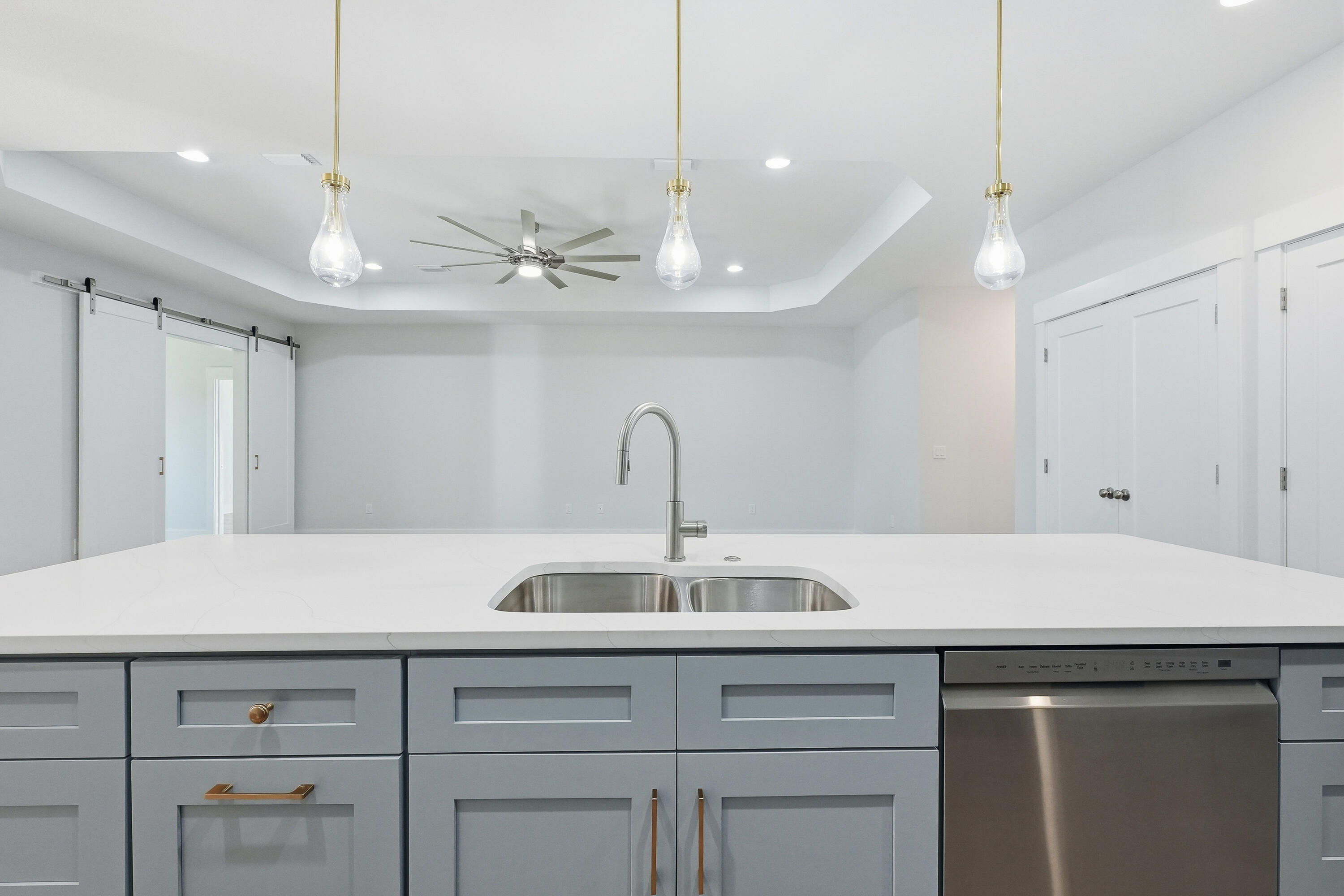 BEG NE COR OF SE1/4 W 1328.7 FT N 110 FT E 4 FT - Residential