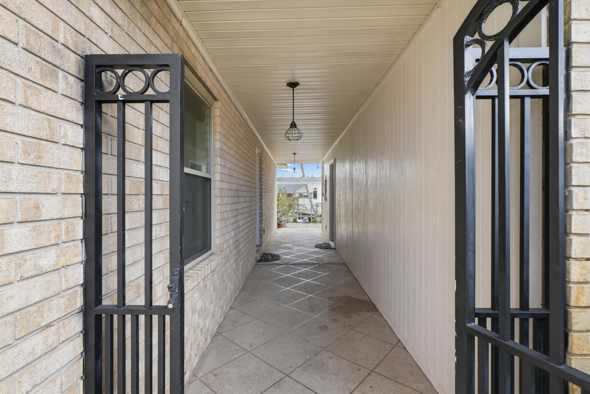 SANTA ROSA SHORES - Residential