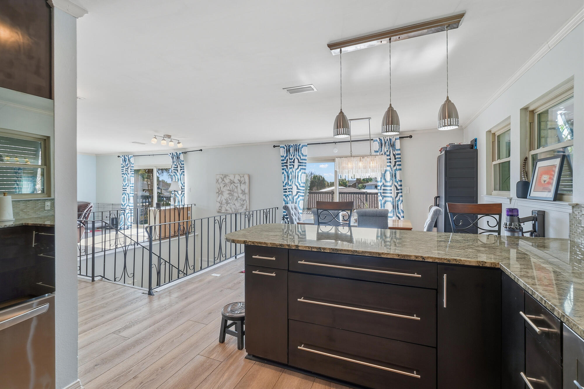 SANTA ROSA SHORES - Residential