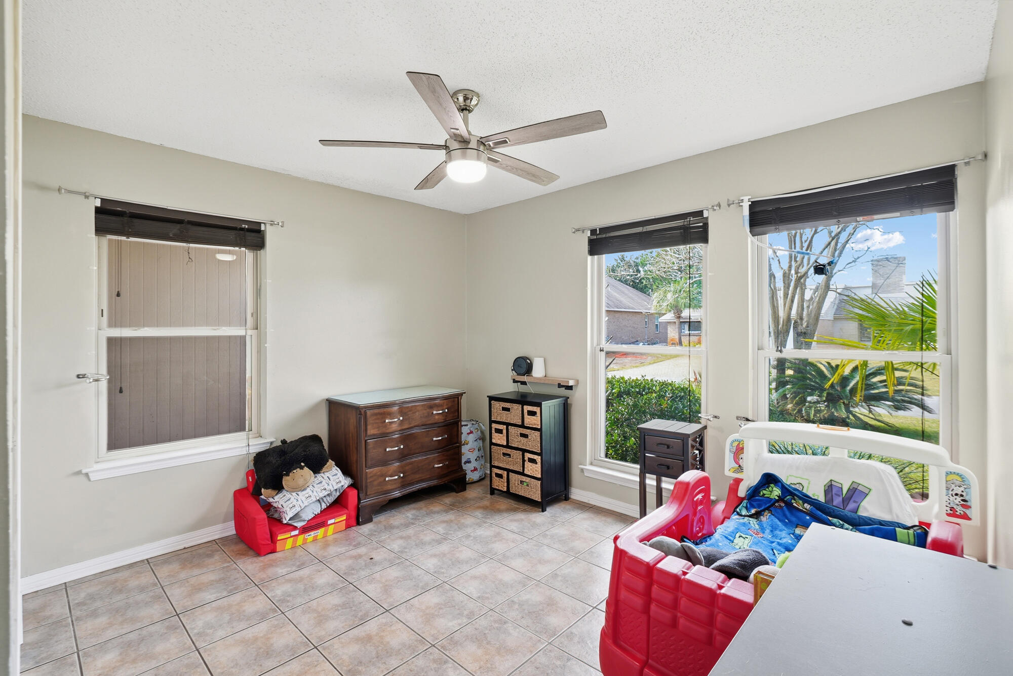 SANTA ROSA SHORES - Residential