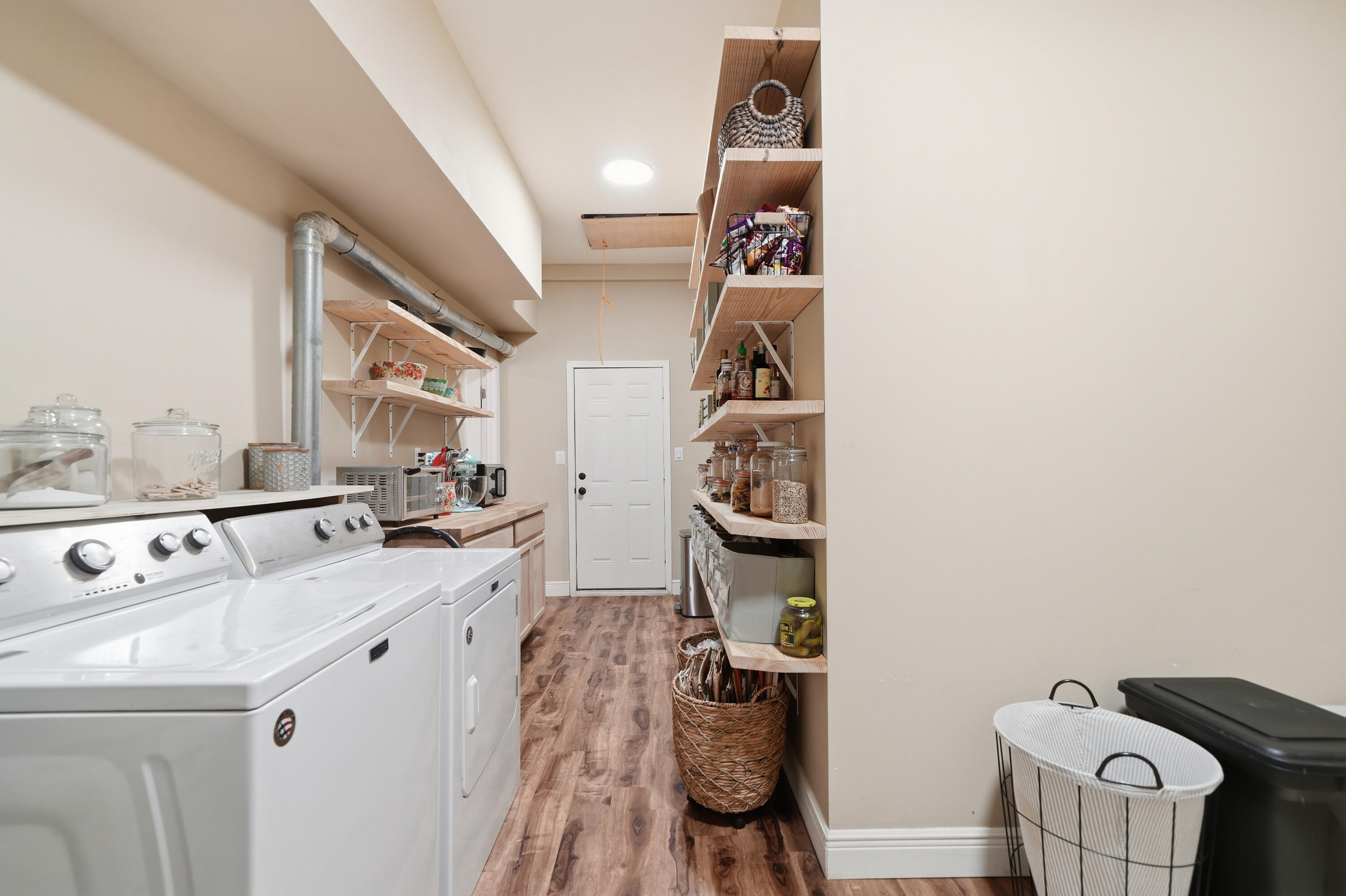 HILLTOP ACRES - Residential