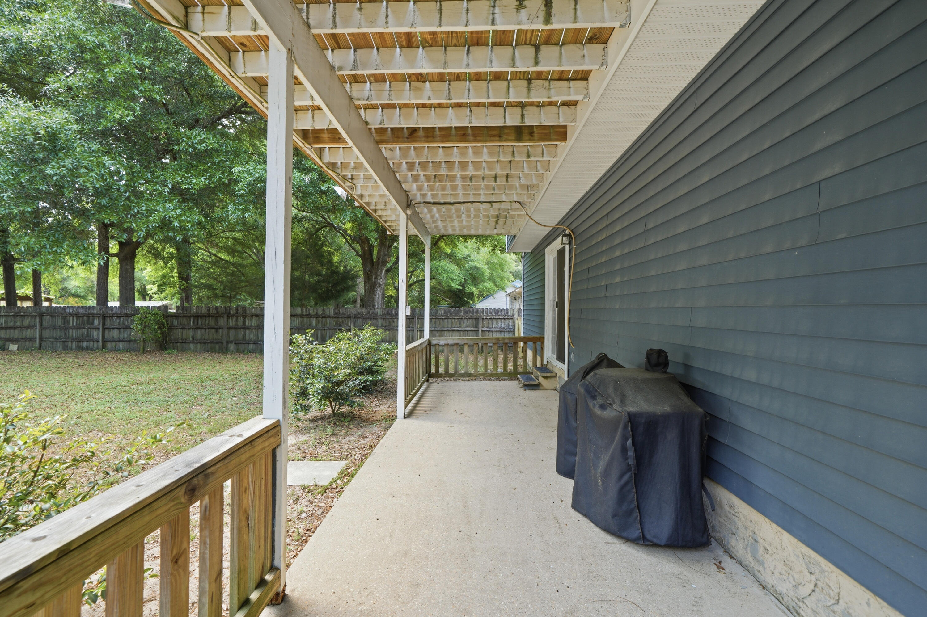HILLTOP ACRES - Residential