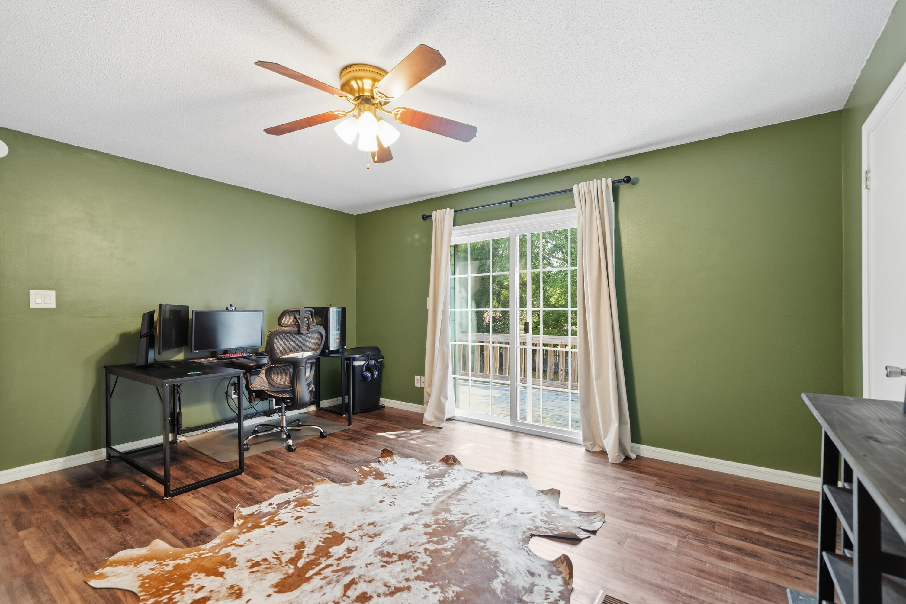 HILLTOP ACRES - Residential