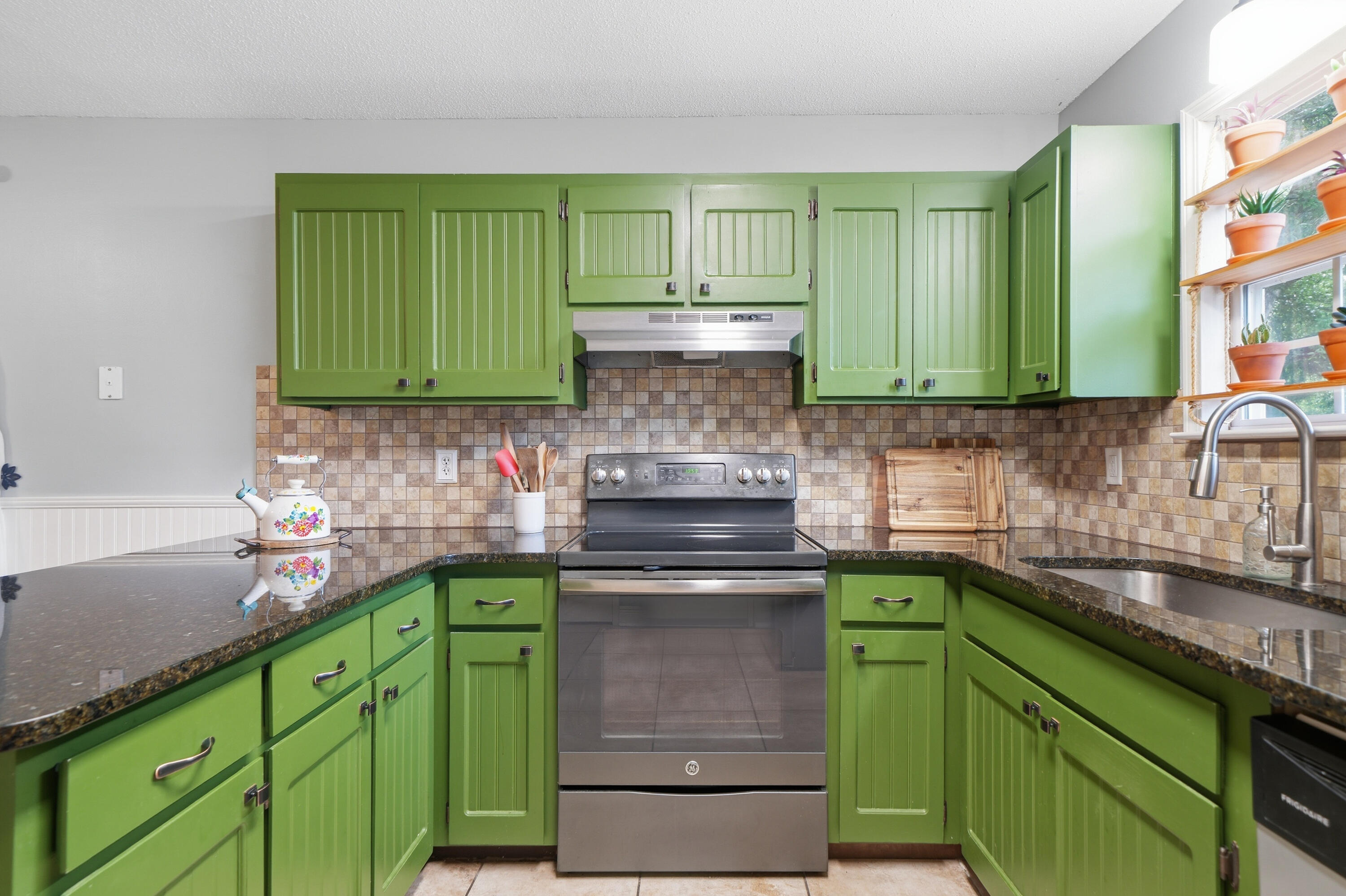 HILLTOP ACRES - Residential