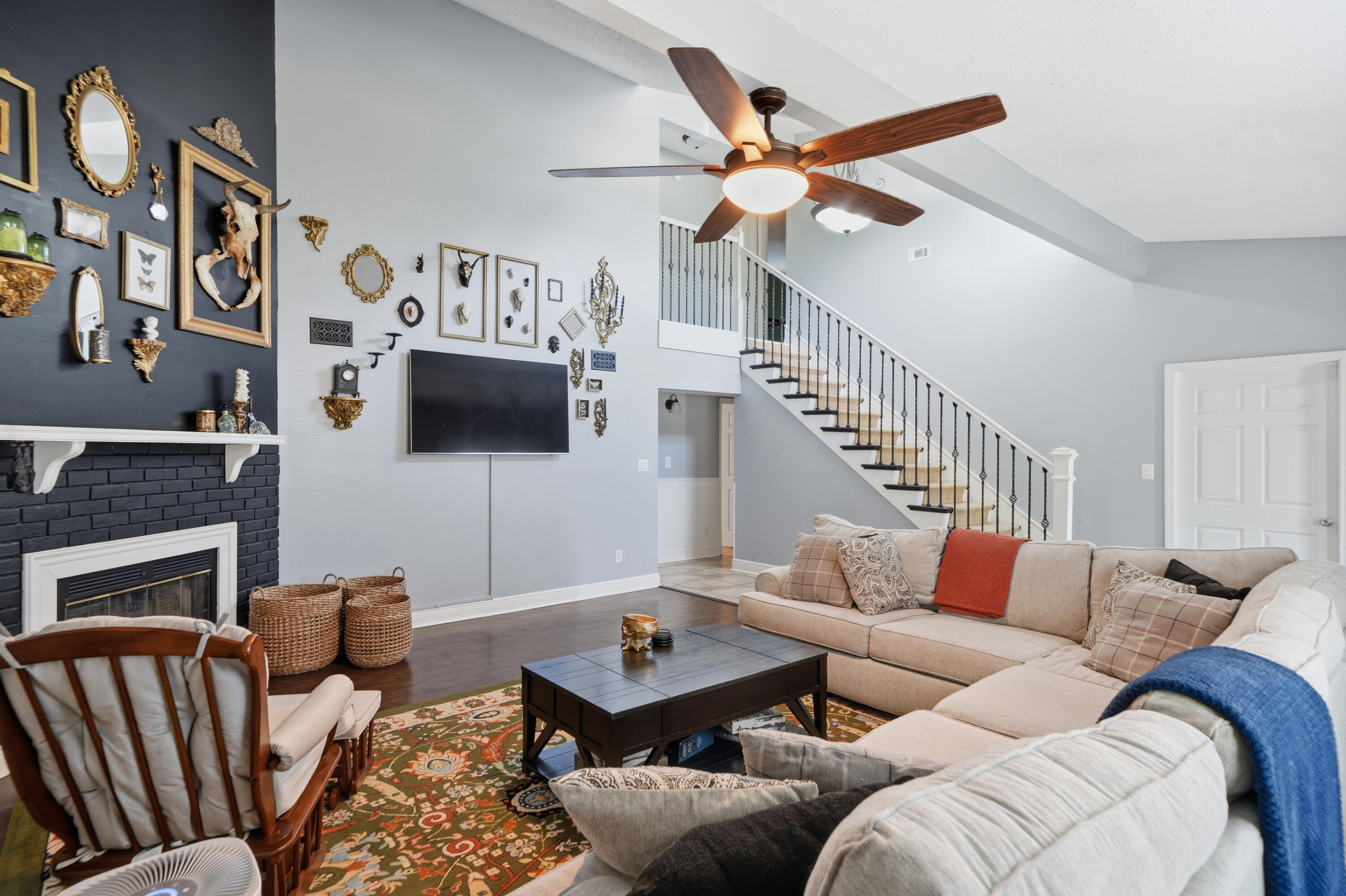 5823 Pinecrest Road