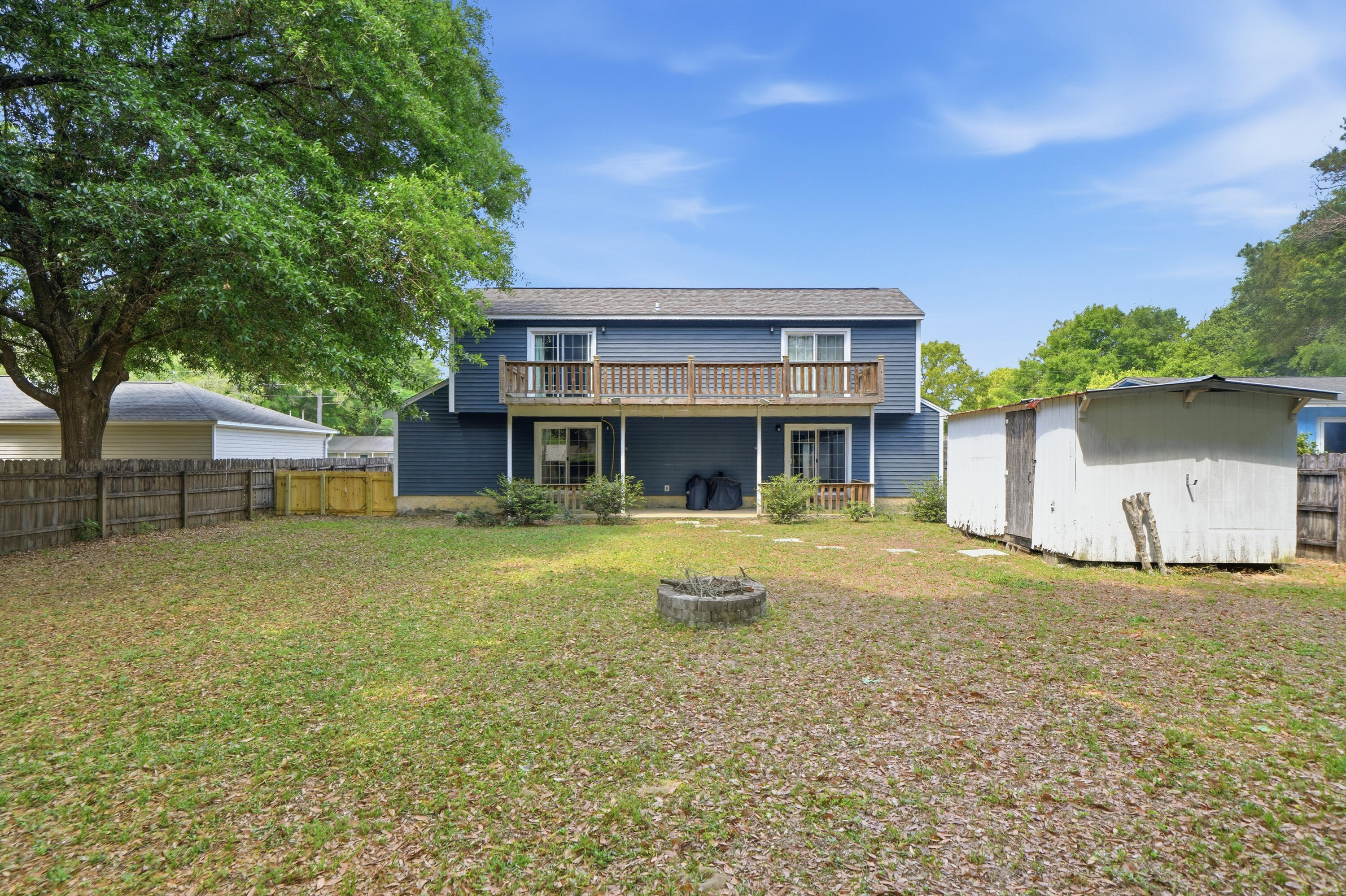 HILLTOP ACRES - Residential