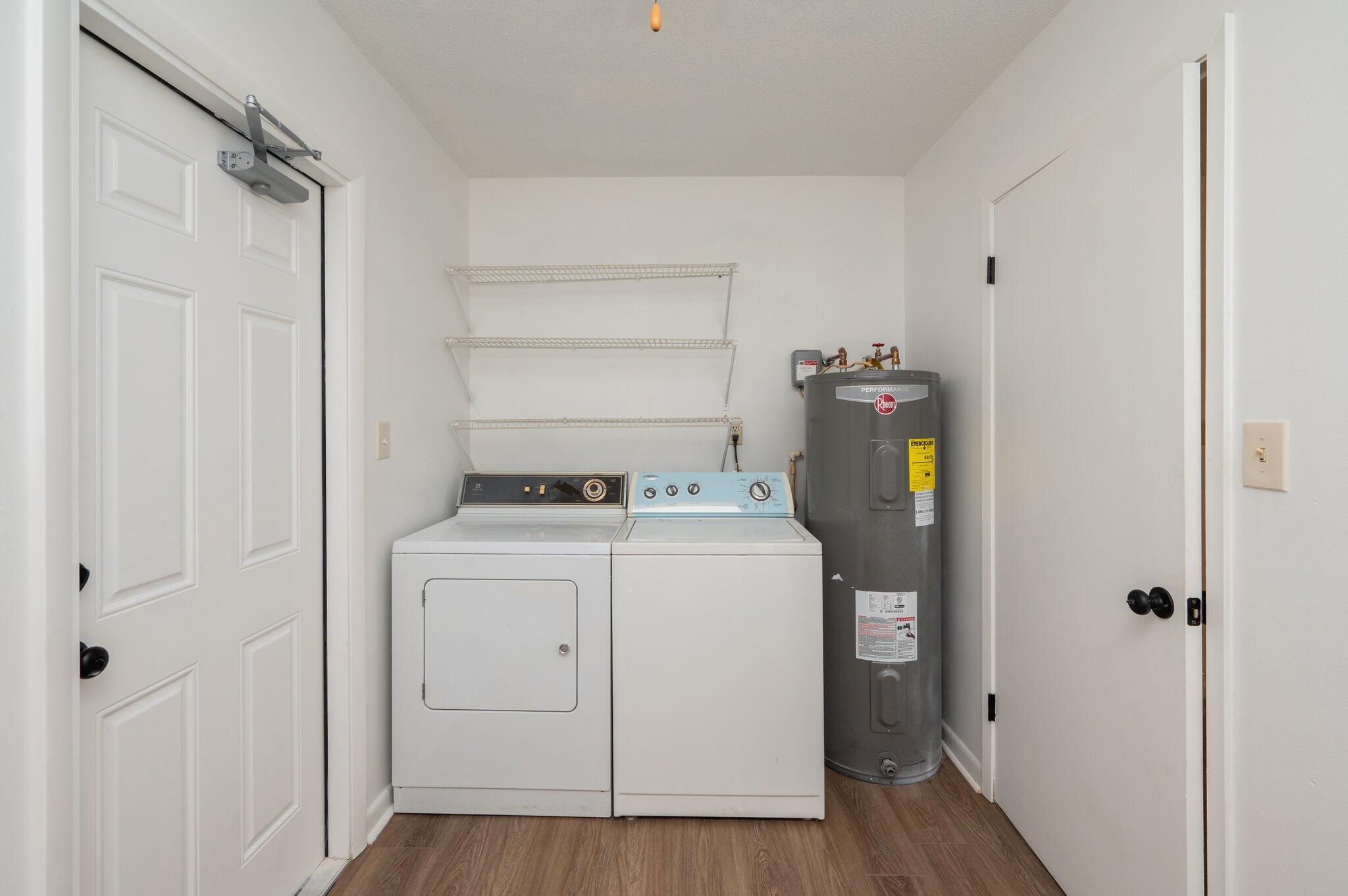 SHERRY PARK - Residential Lease