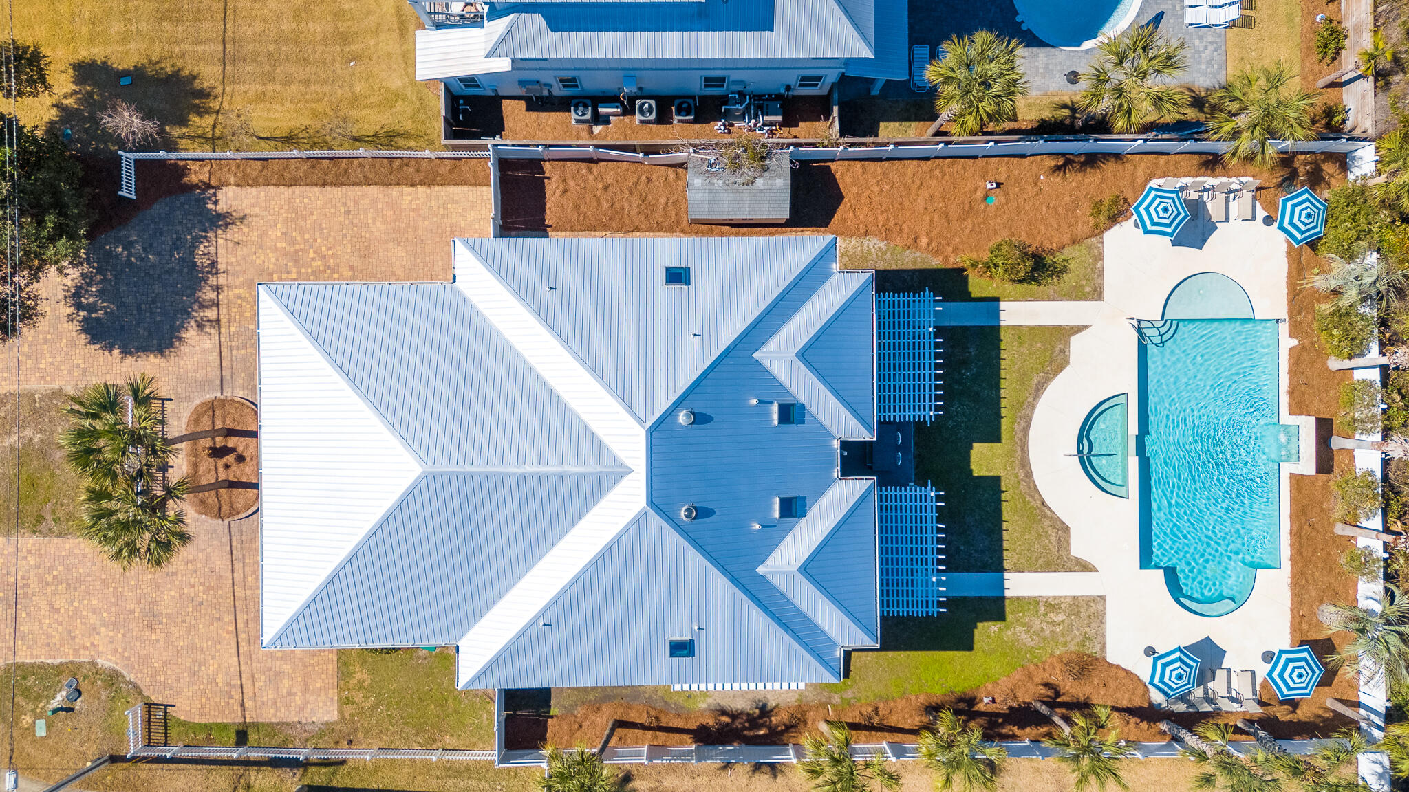 CRYSTAL BEACH - Residential