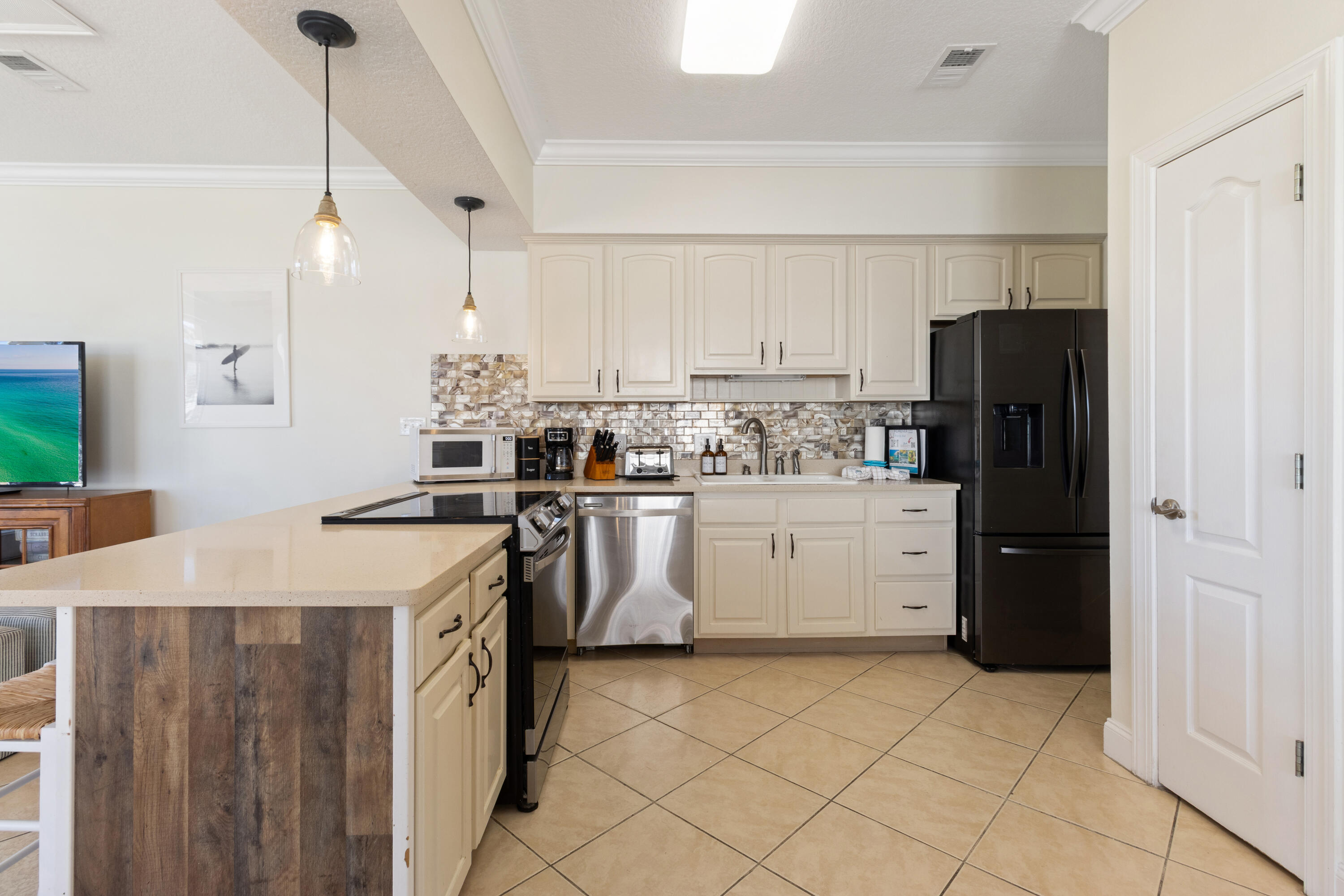 CRYSTAL BEACH - Residential