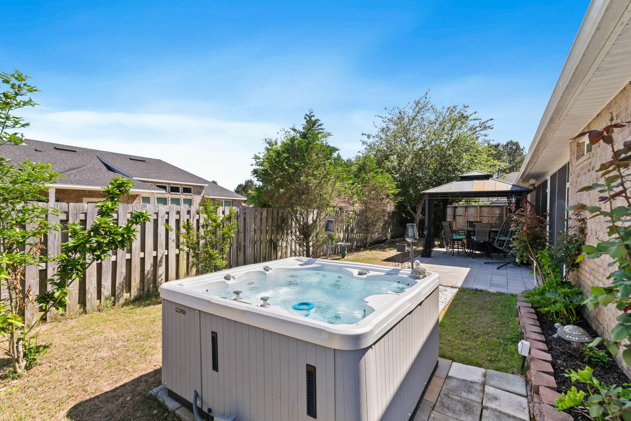 HAMMOCK BAY - Residential