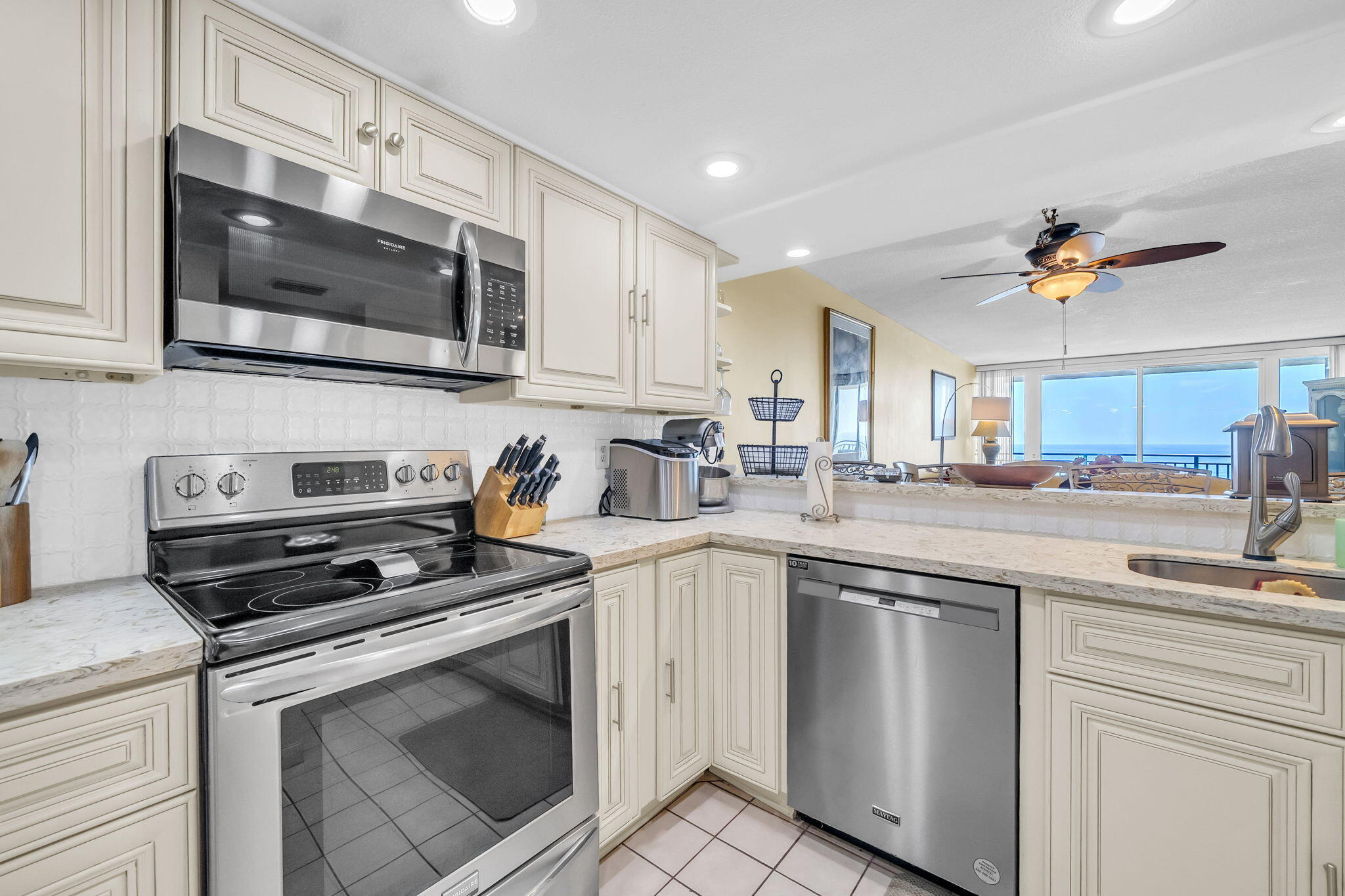 BREAKERS OF FWB PH 2 - Residential