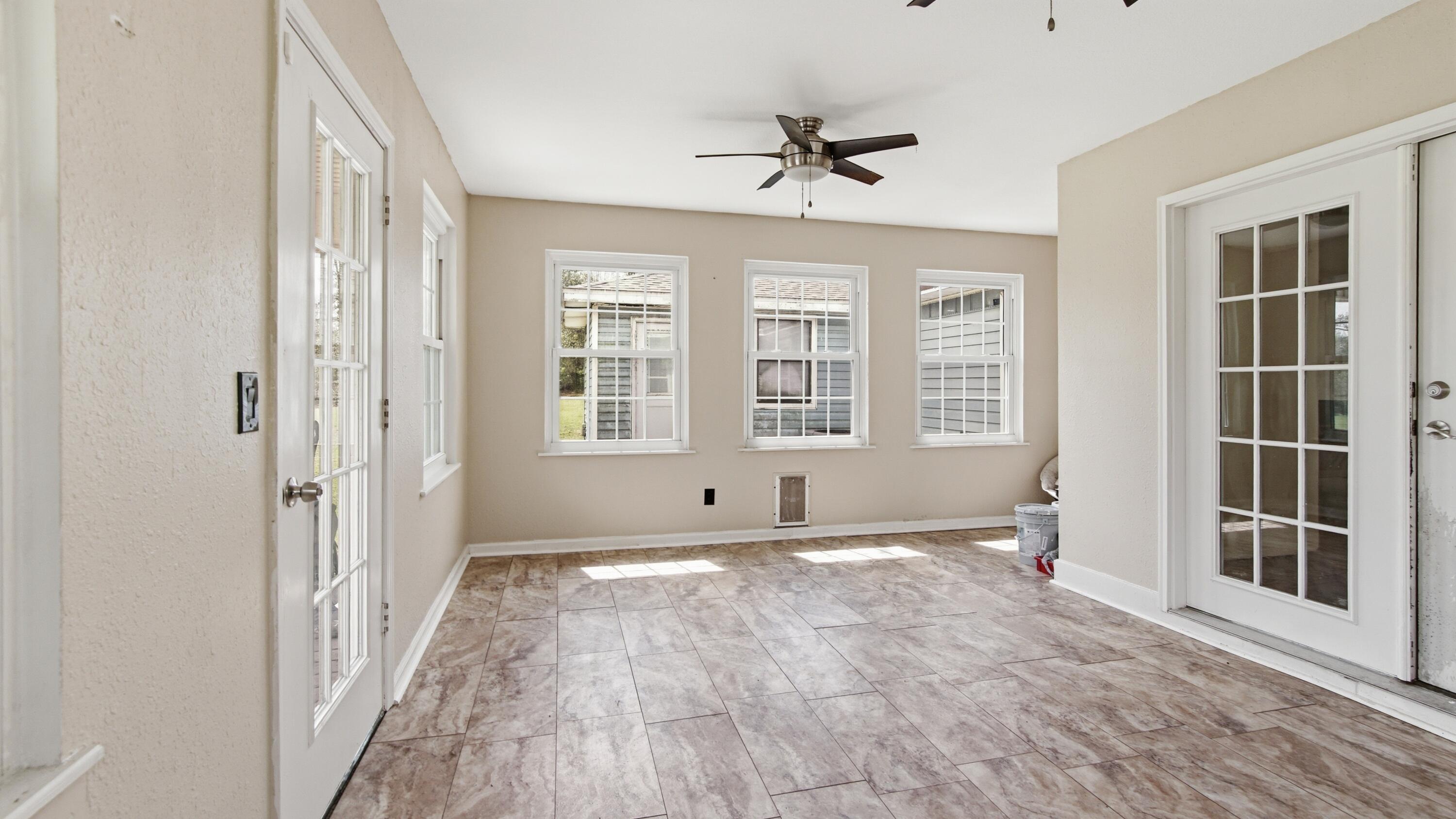 TIDEWATER ESTATES - Residential