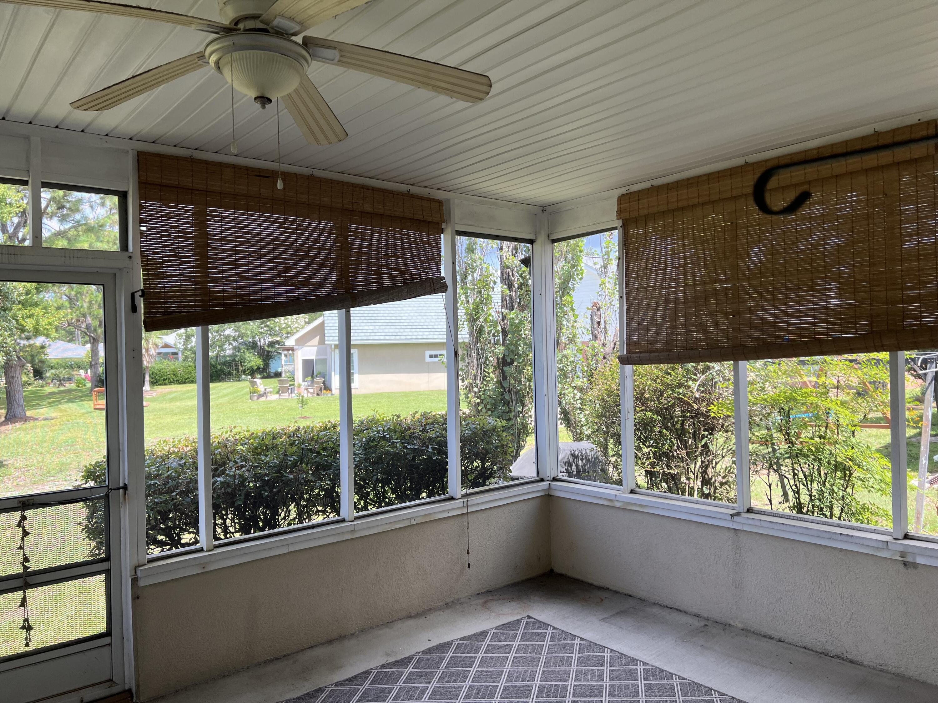 BAYSIDE - Residential Lease