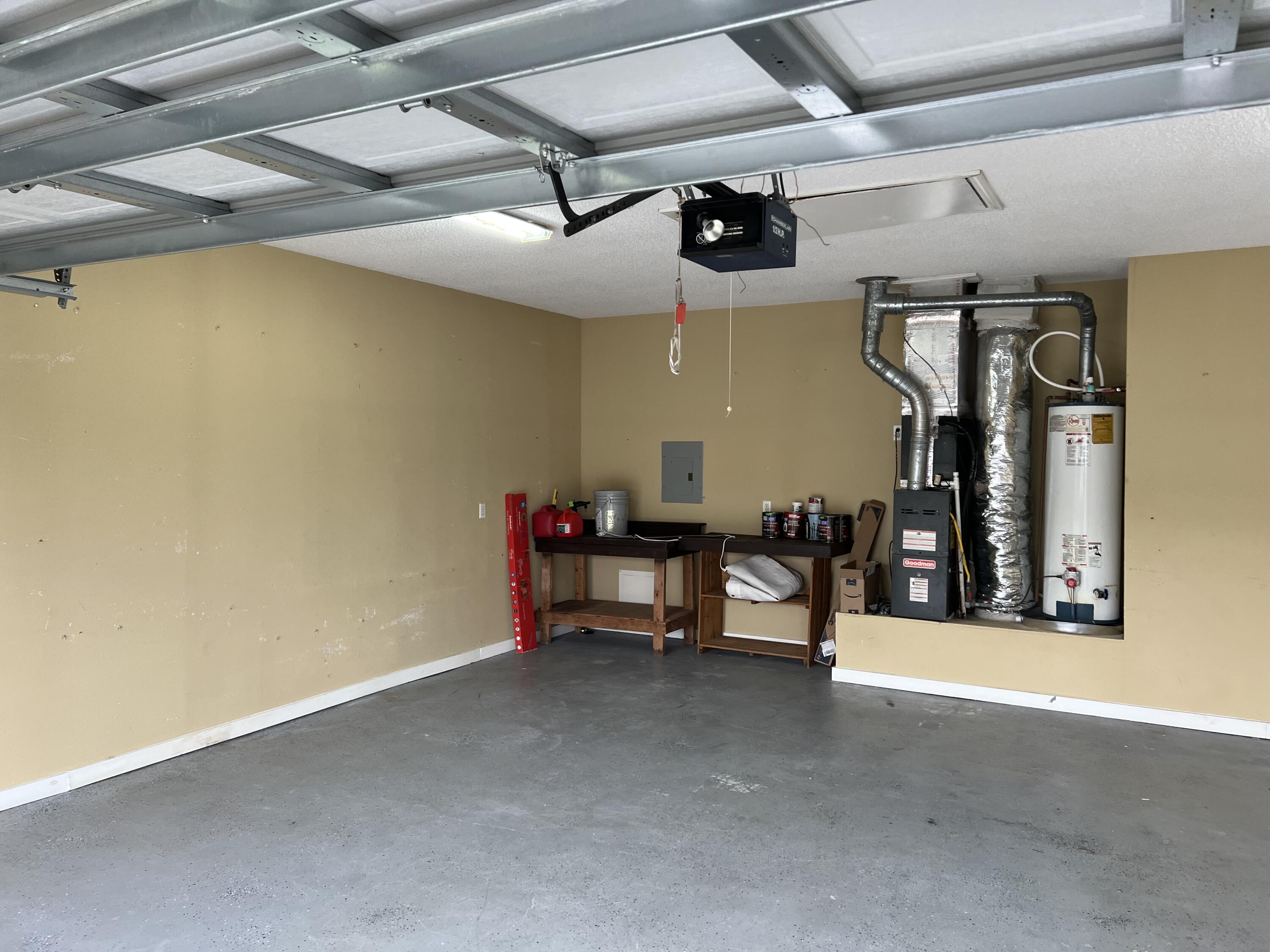 BAYSIDE - Residential Lease