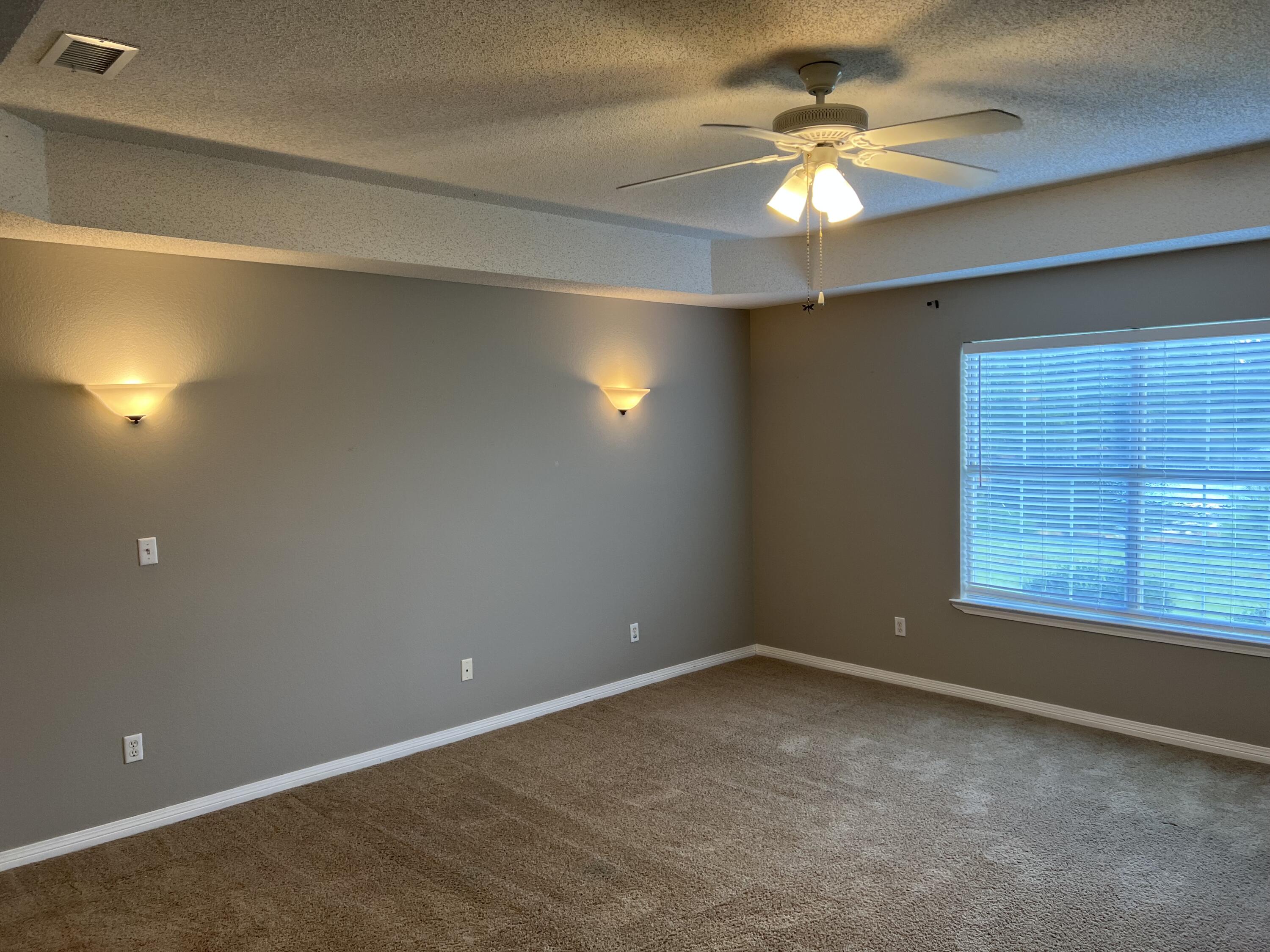 BAYSIDE - Residential Lease