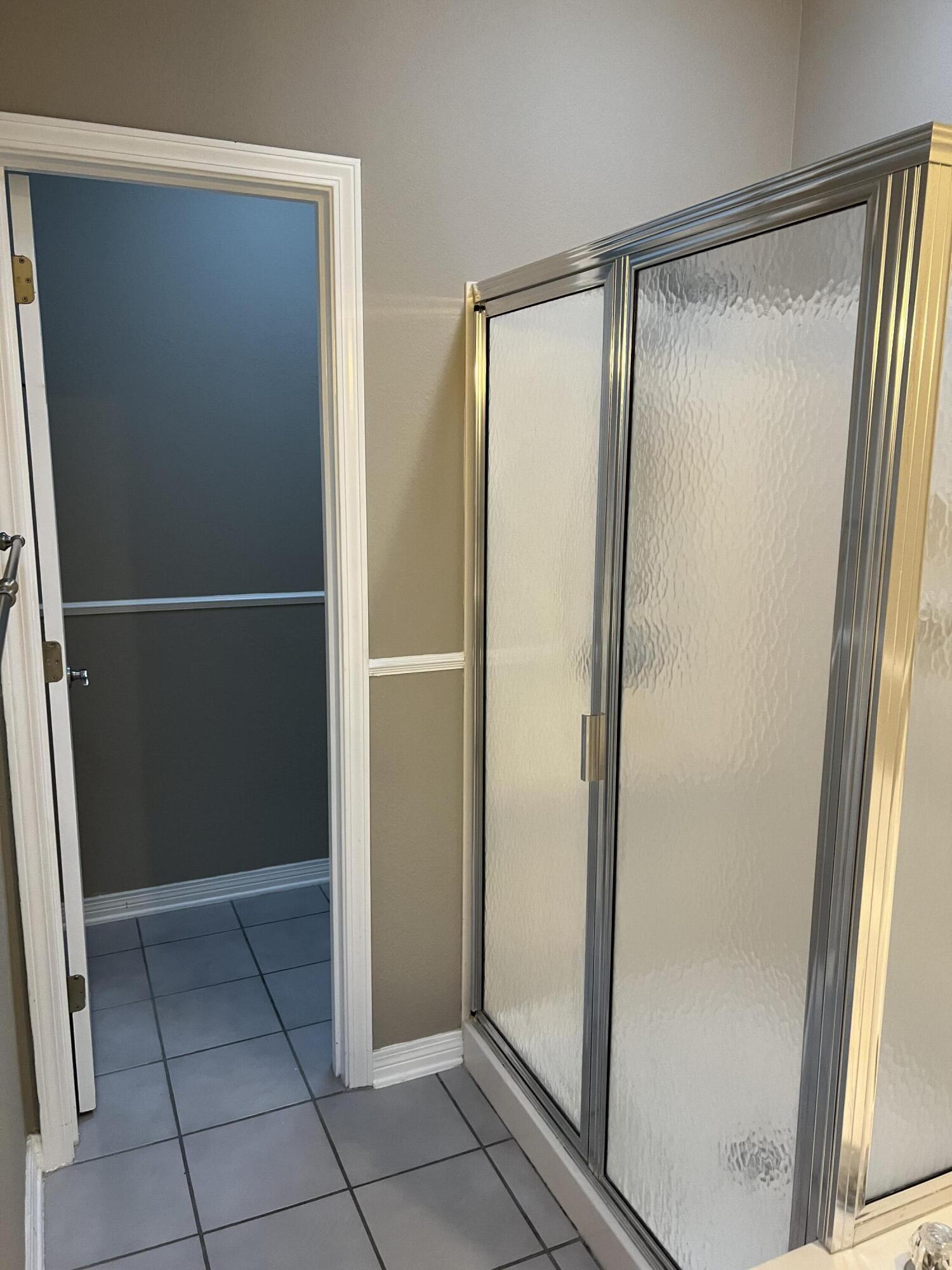 BAYSIDE - Residential Lease