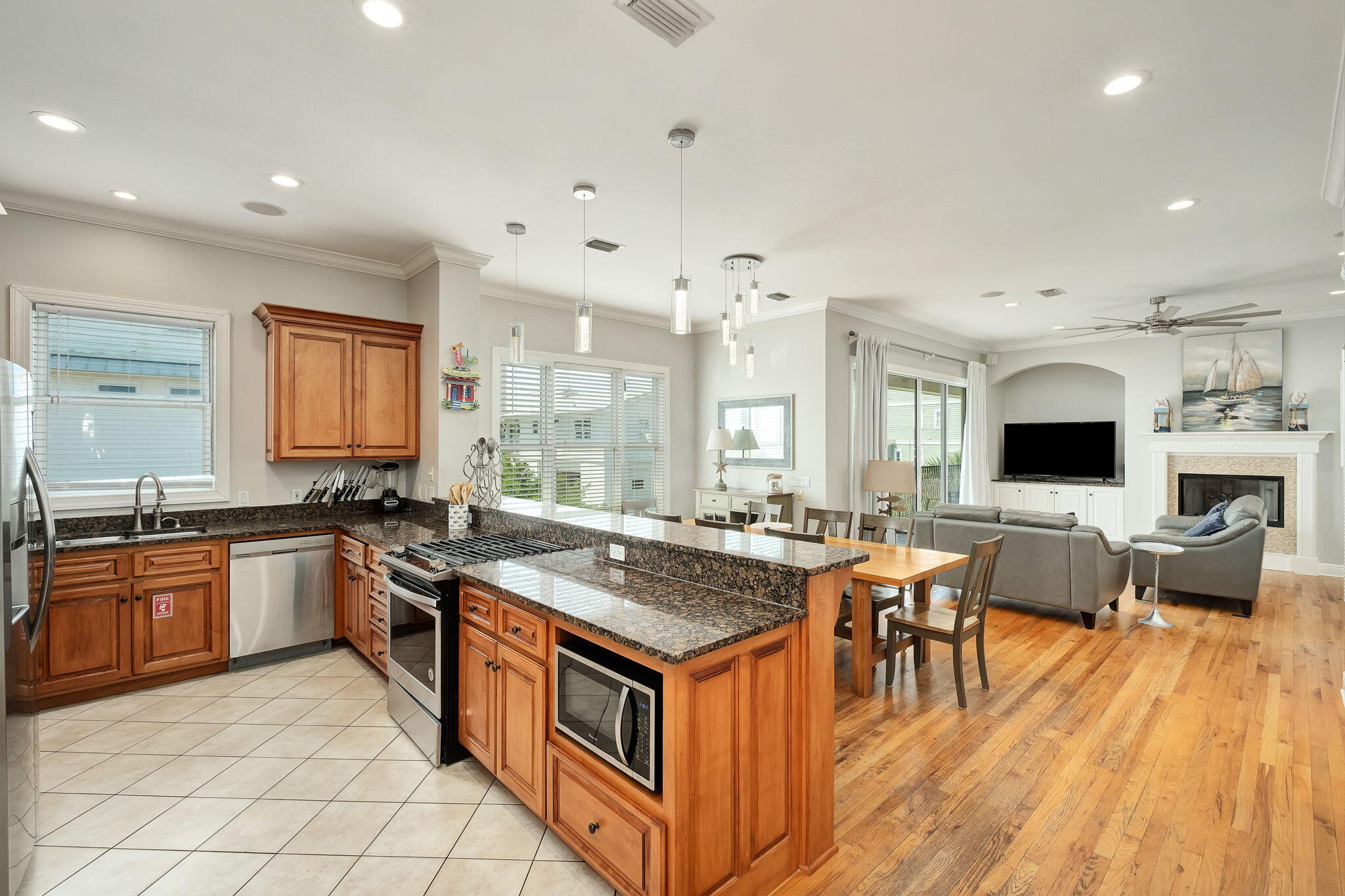 TANG-O-MAR S/D UNREC - Residential