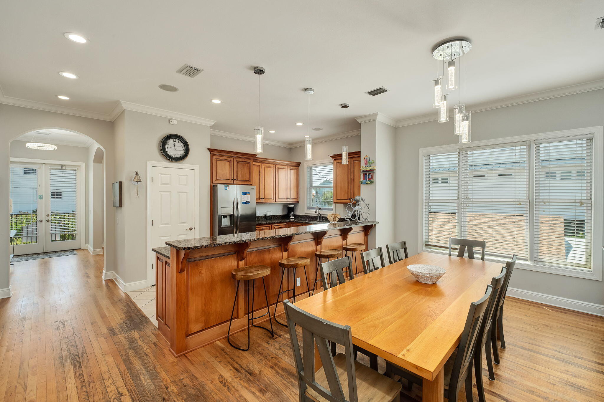 TANG-O-MAR S/D UNREC - Residential