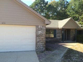 CHATEAU PRES DE LA MER - Residential Lease