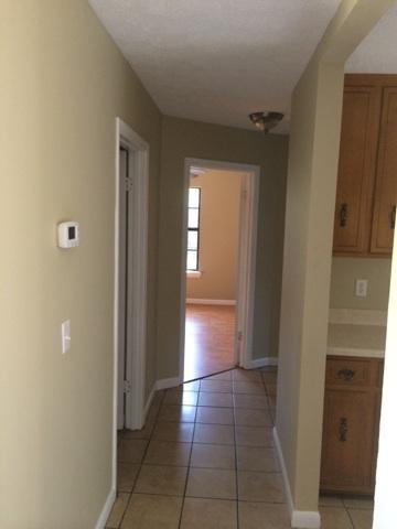 CHATEAU PRES DE LA MER - Residential Lease