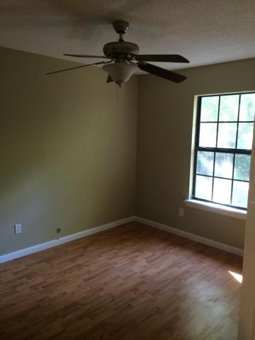 CHATEAU PRES DE LA MER - Residential Lease