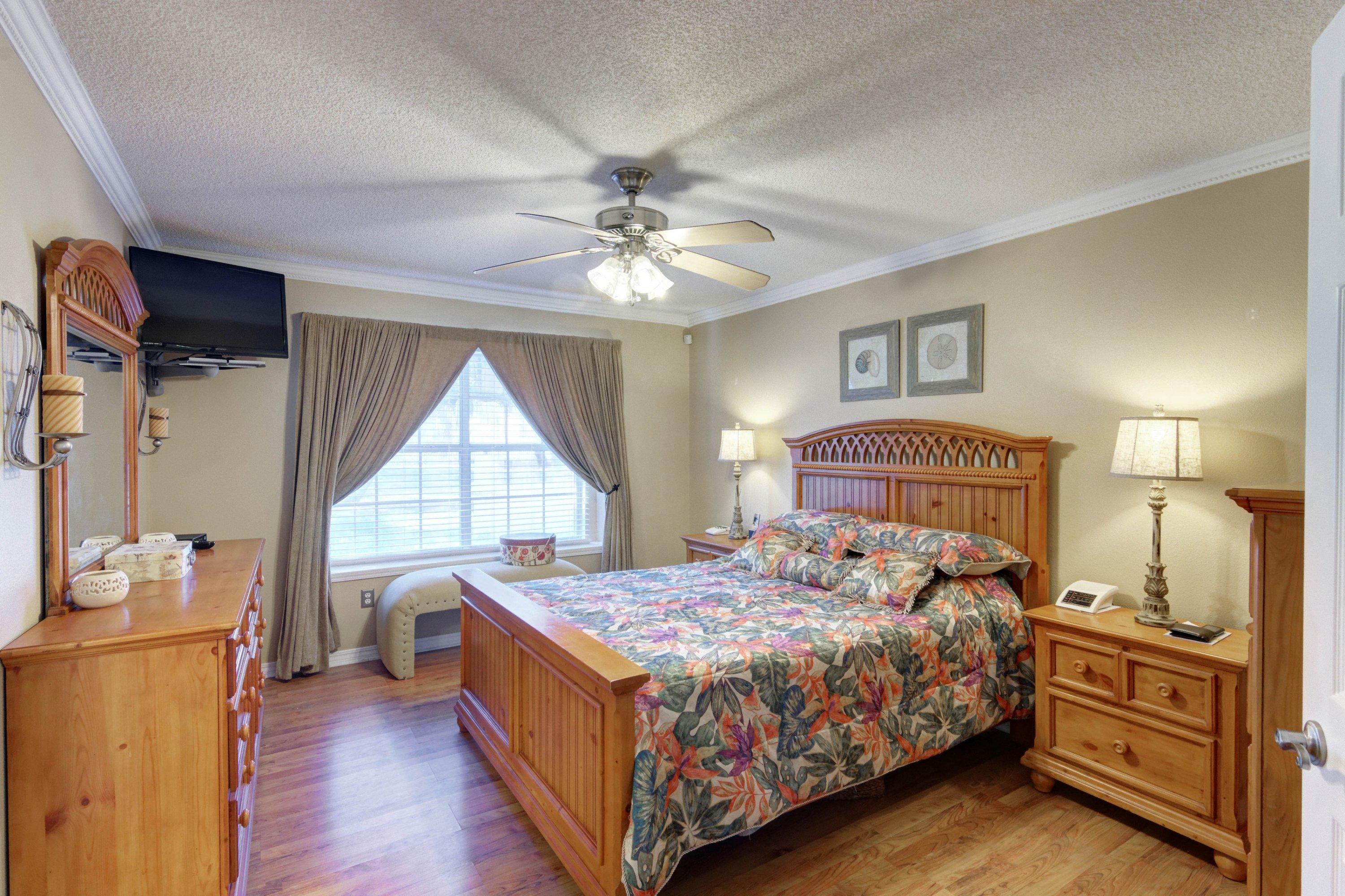 LEGEND COVE - Residential