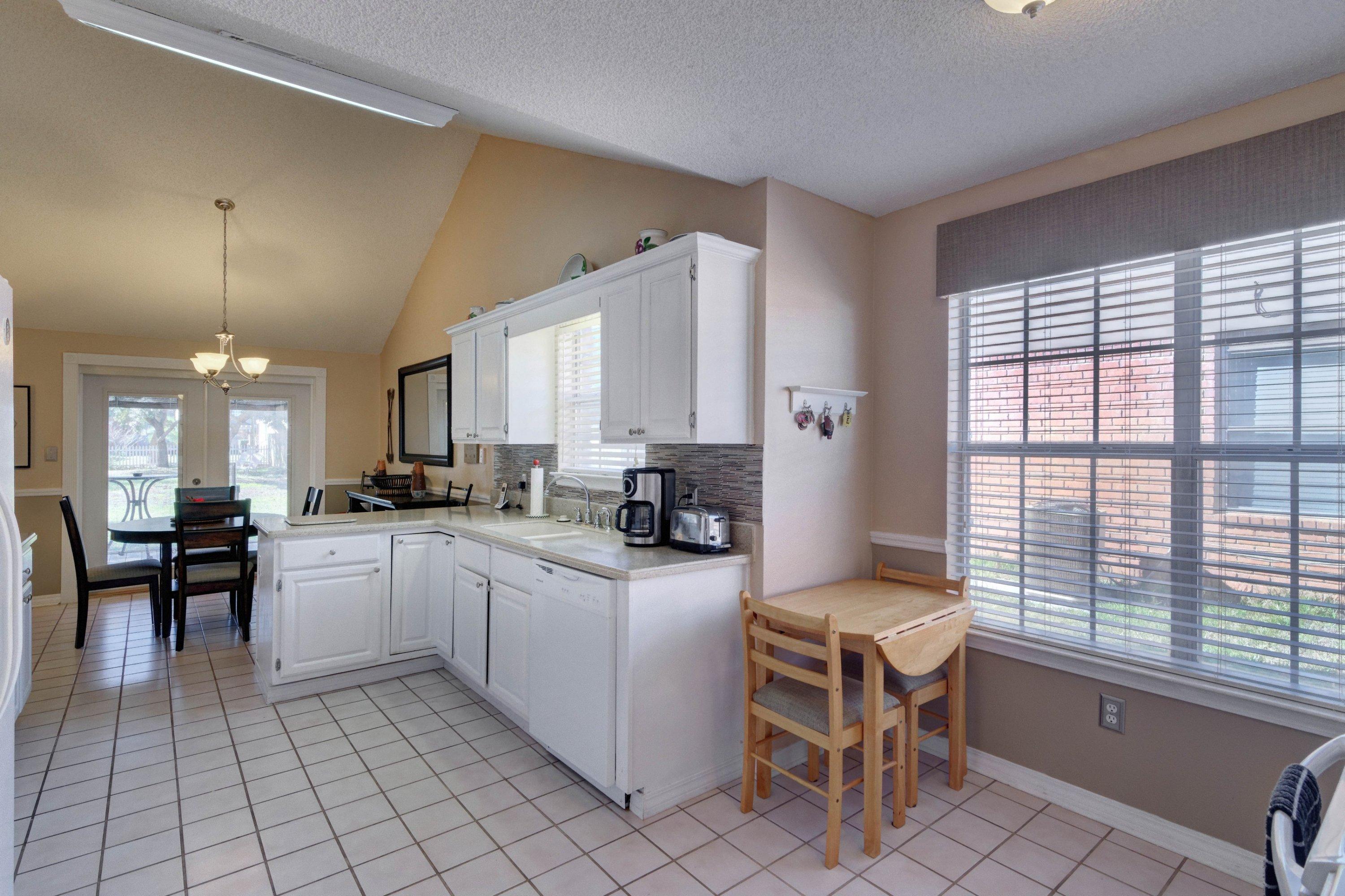 LEGEND COVE - Residential