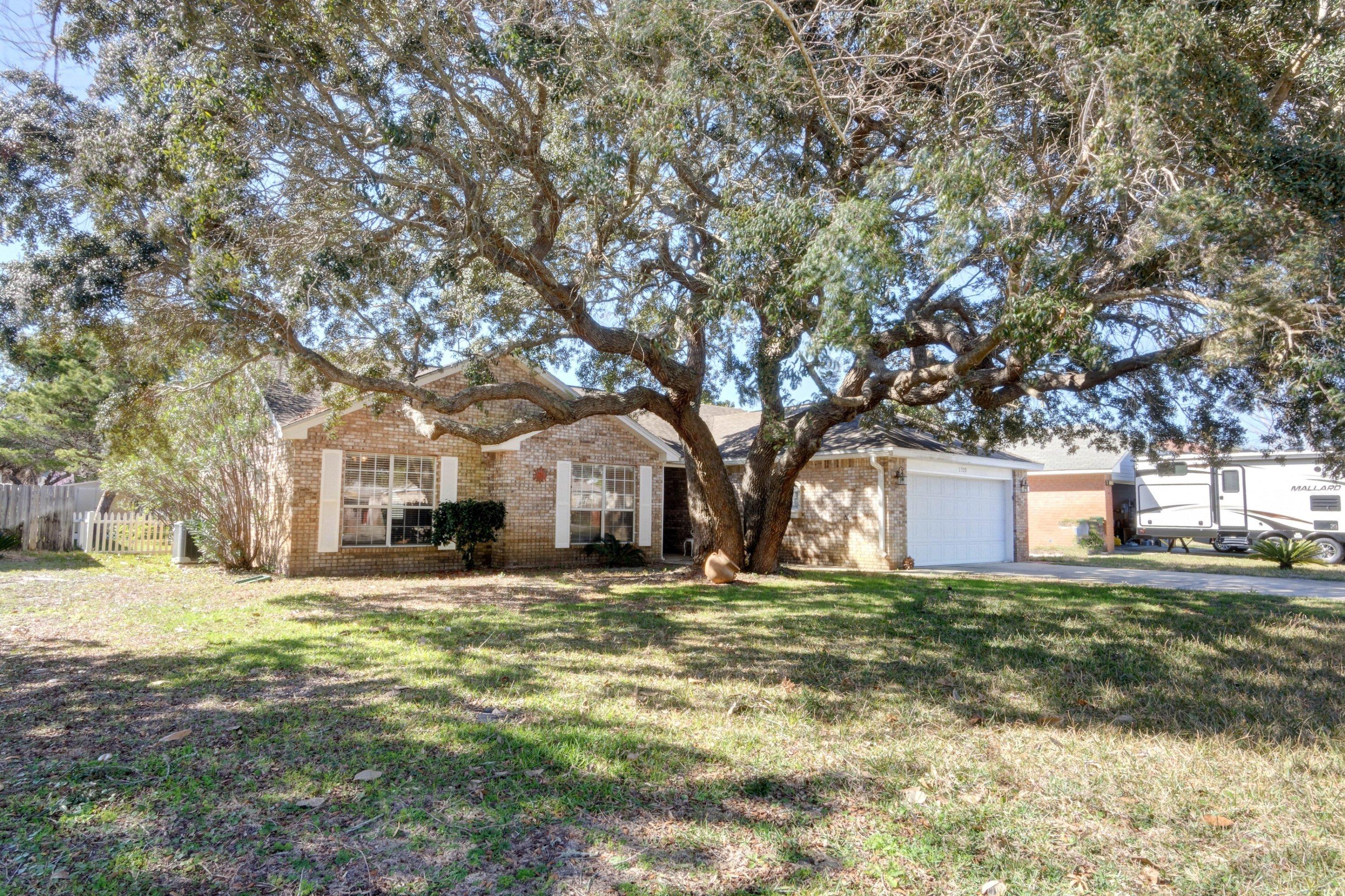 LEGEND COVE - Residential