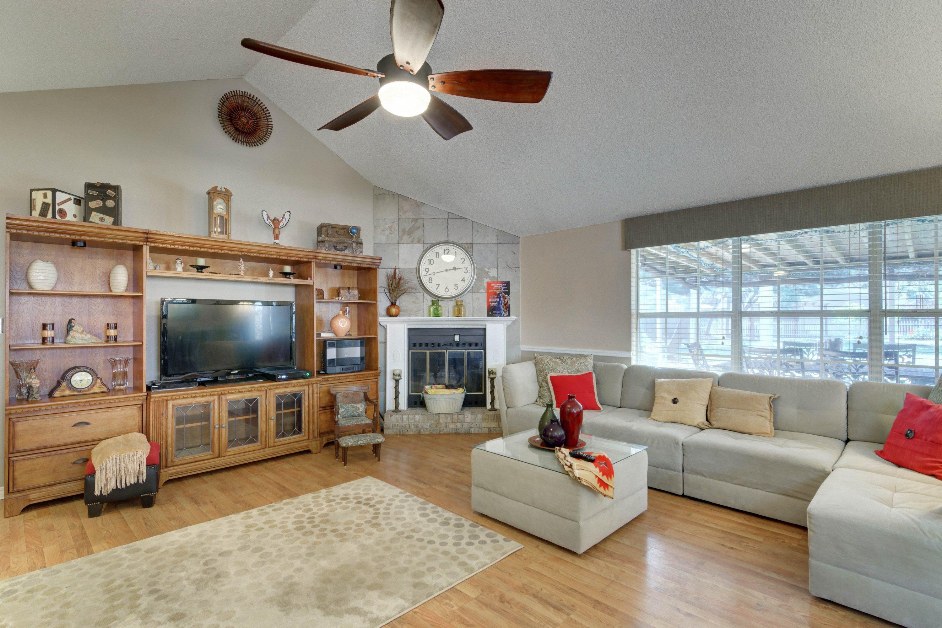 LEGEND COVE - Residential