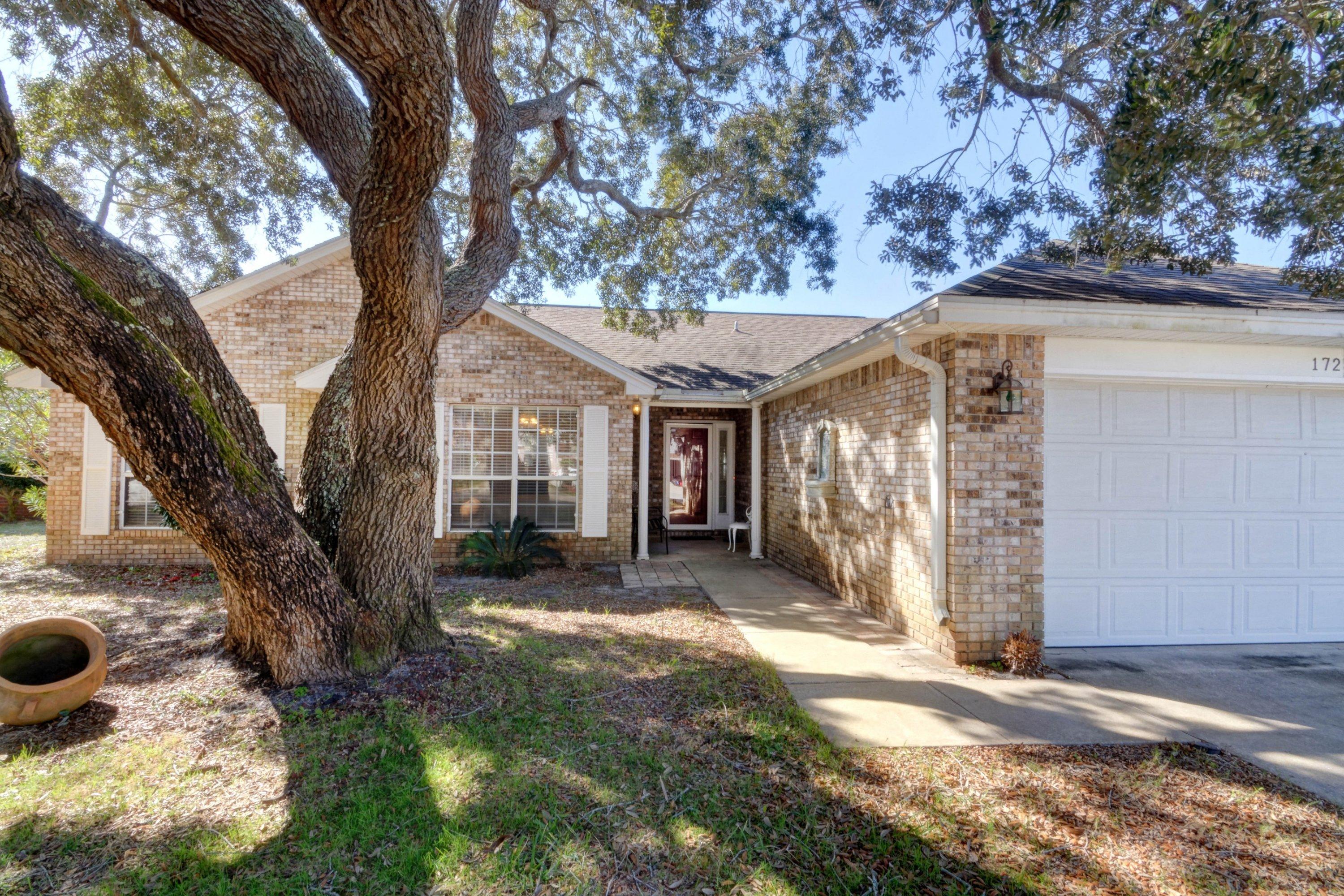 LEGEND COVE - Residential